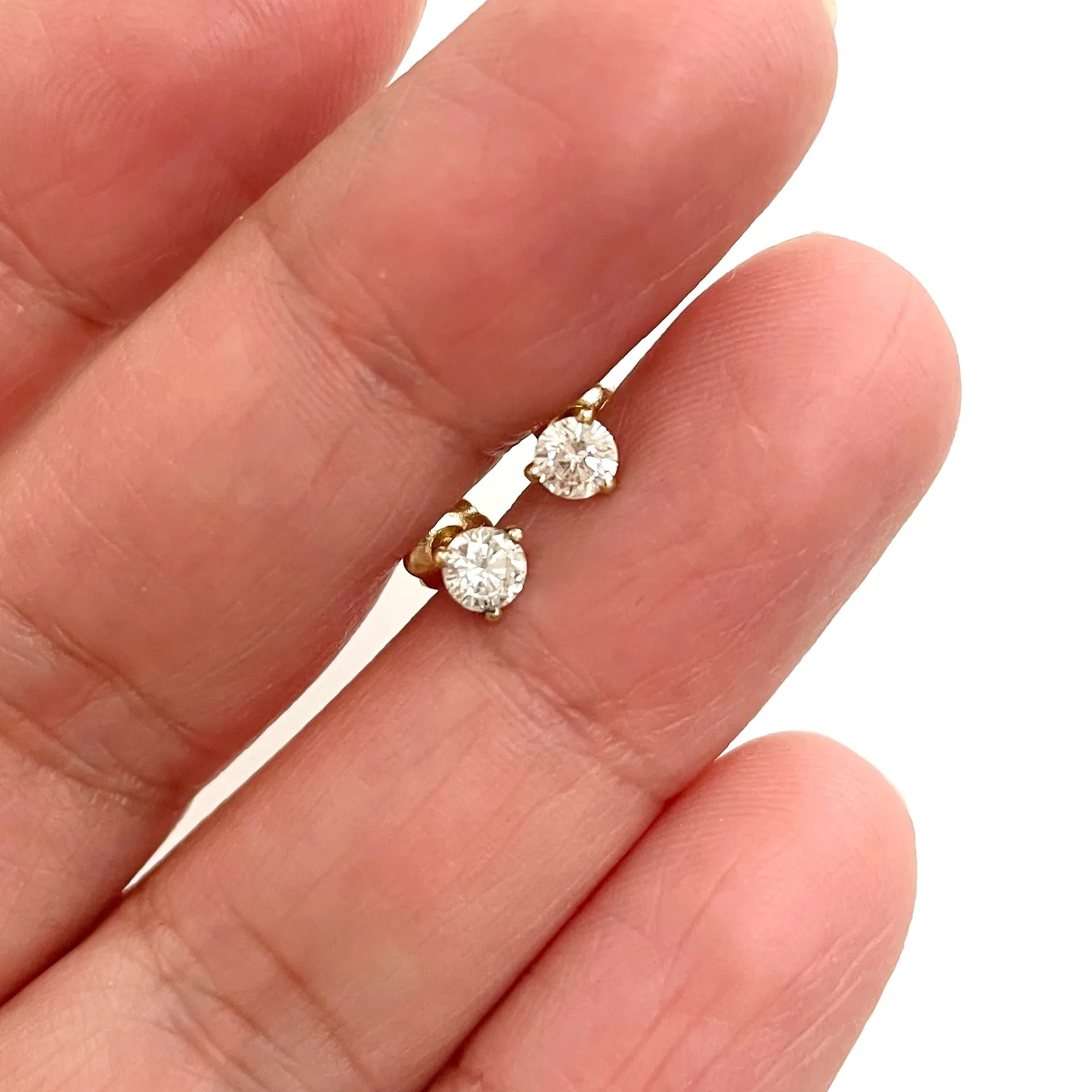 1/4 CTW Diamond Stud Earrings