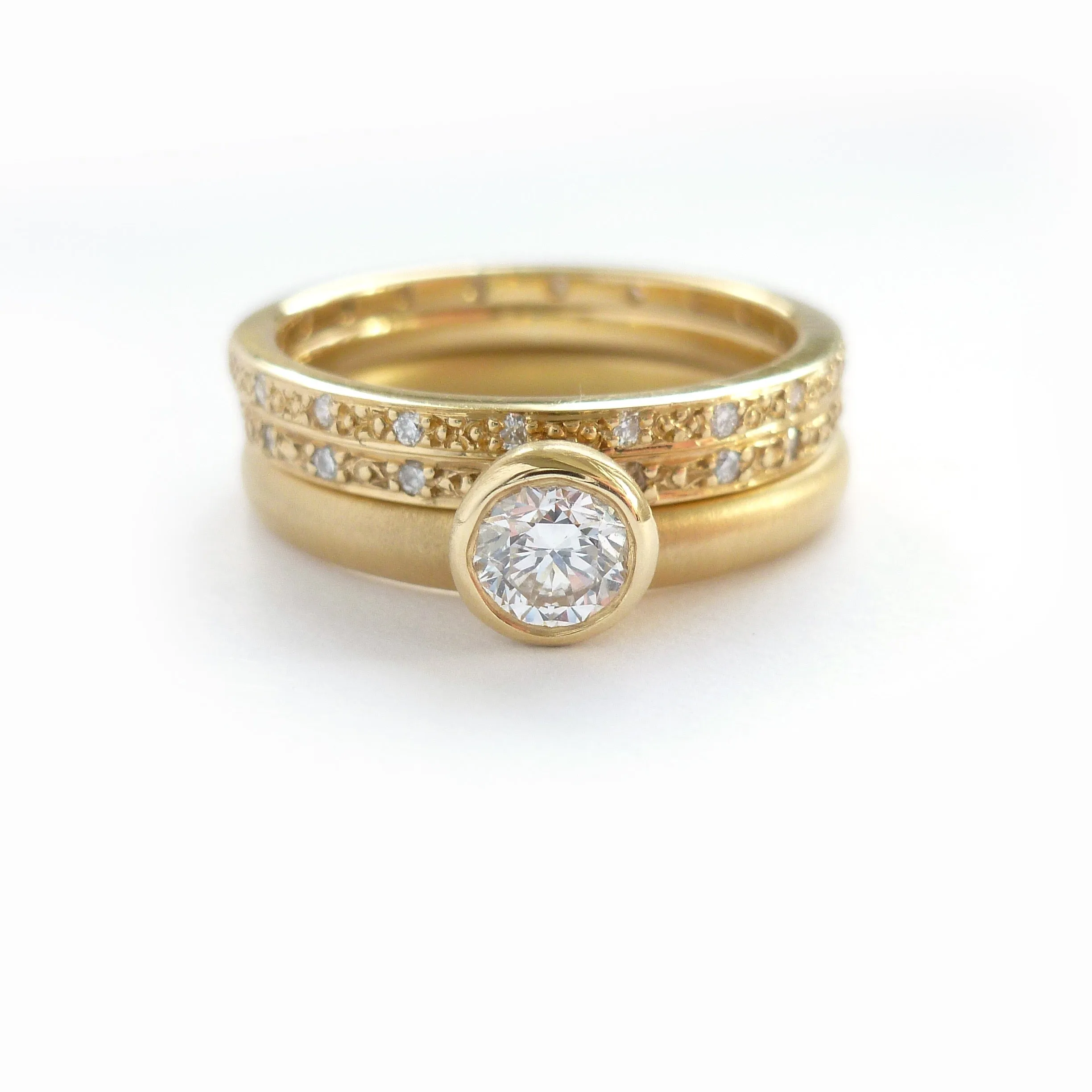 18ct gold and pave set diamond ring