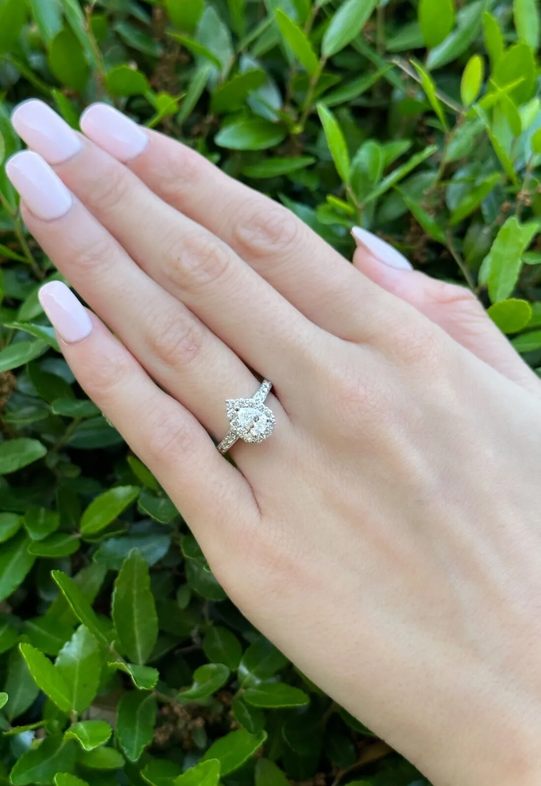 18k White Gold 1.75 carat Pear Cut Diamond Halo Engagement Ring Size 6 RG4093