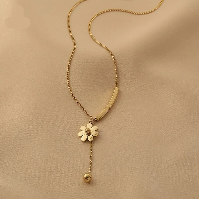 316 stainlessExquisite Necklace for Women Little Daisy Necklace