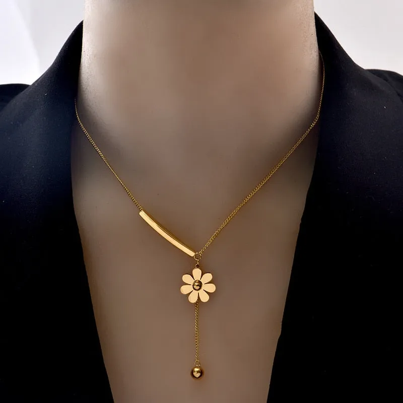 316 stainlessExquisite Necklace for Women Little Daisy Necklace