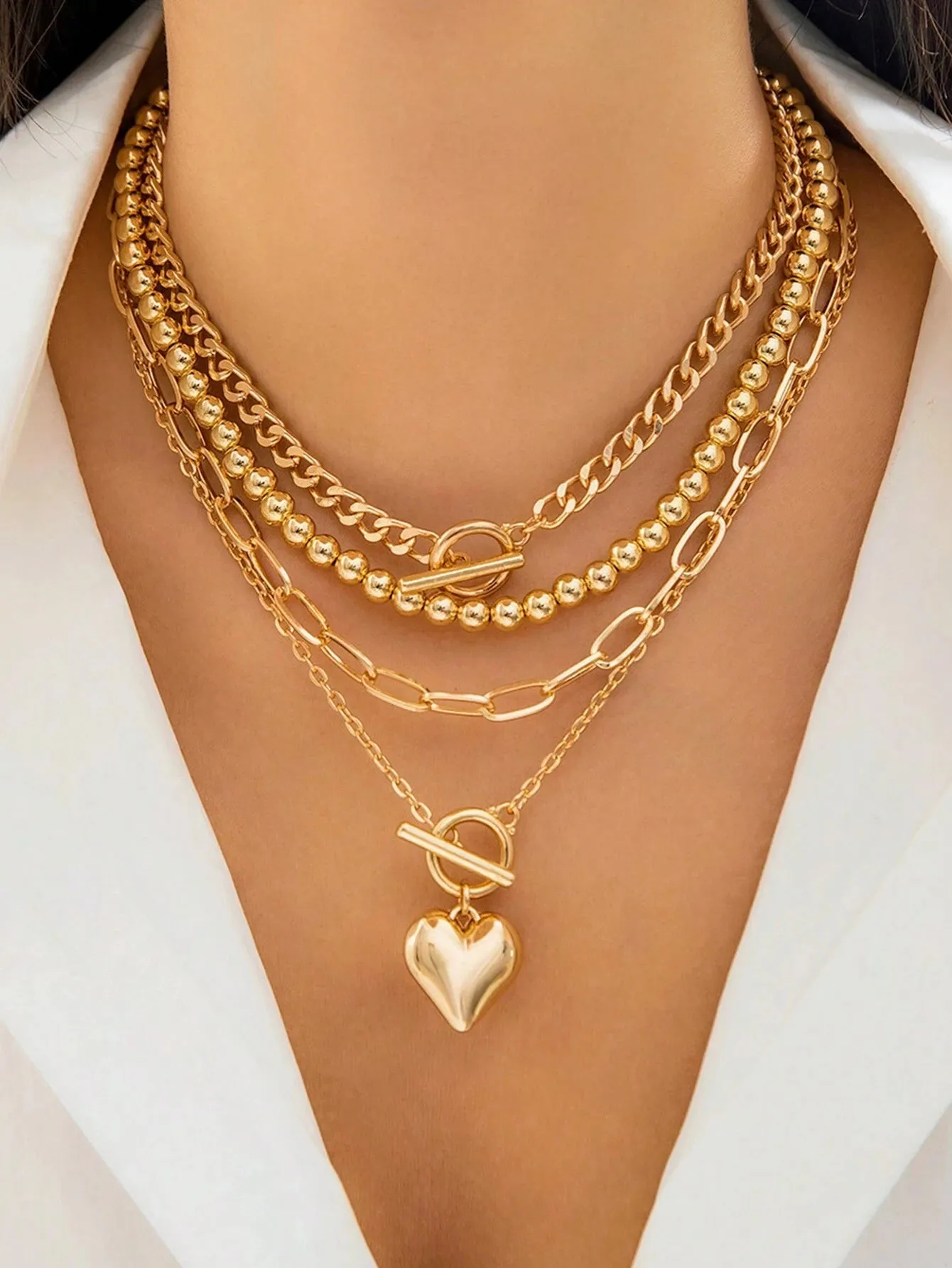 4 pcs Fashion Trendy Heart Shaped Pendant Necklace (4 Separate necklaces)