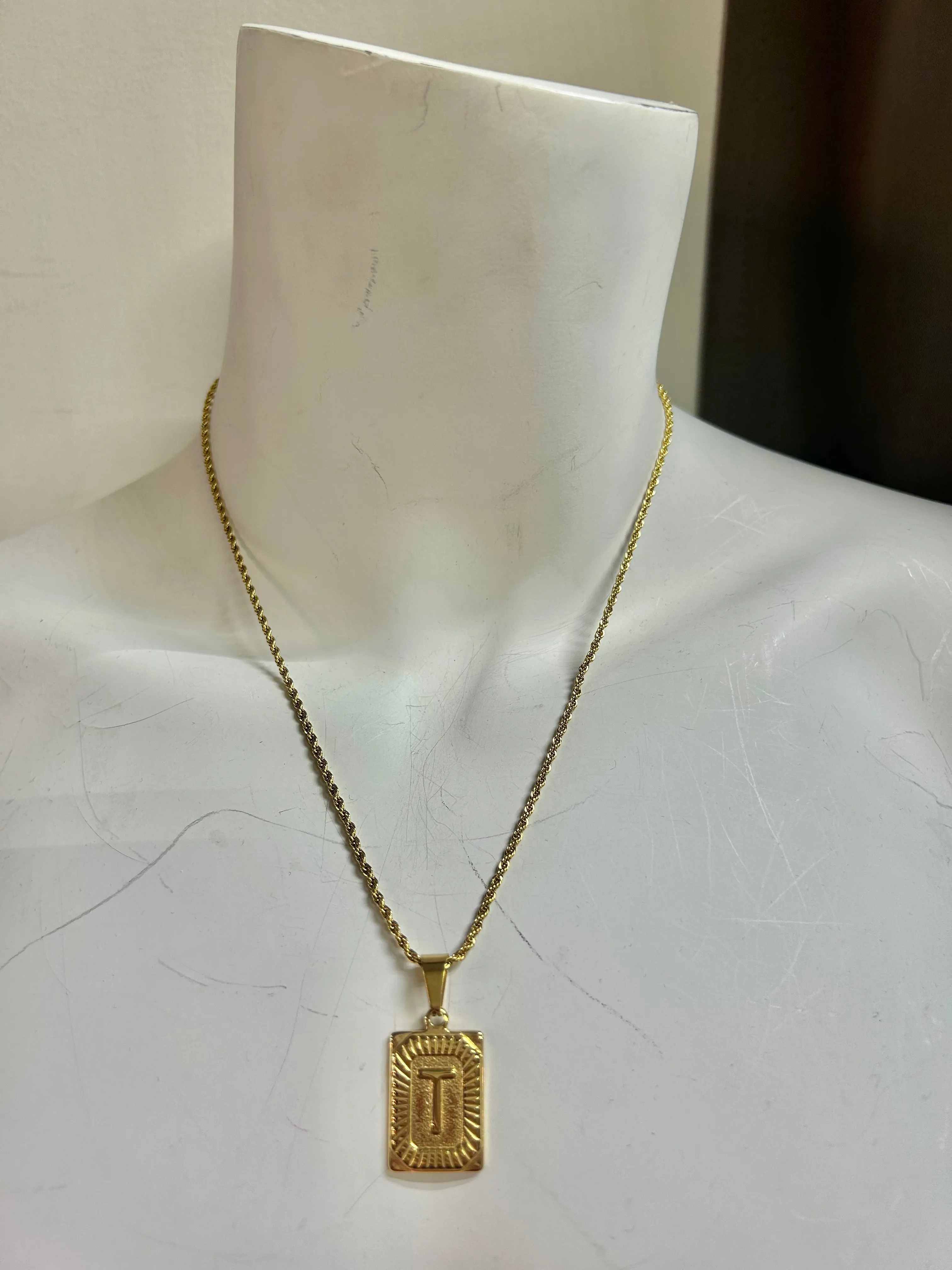 Bella Initial Tag Necklace | Twist Chain