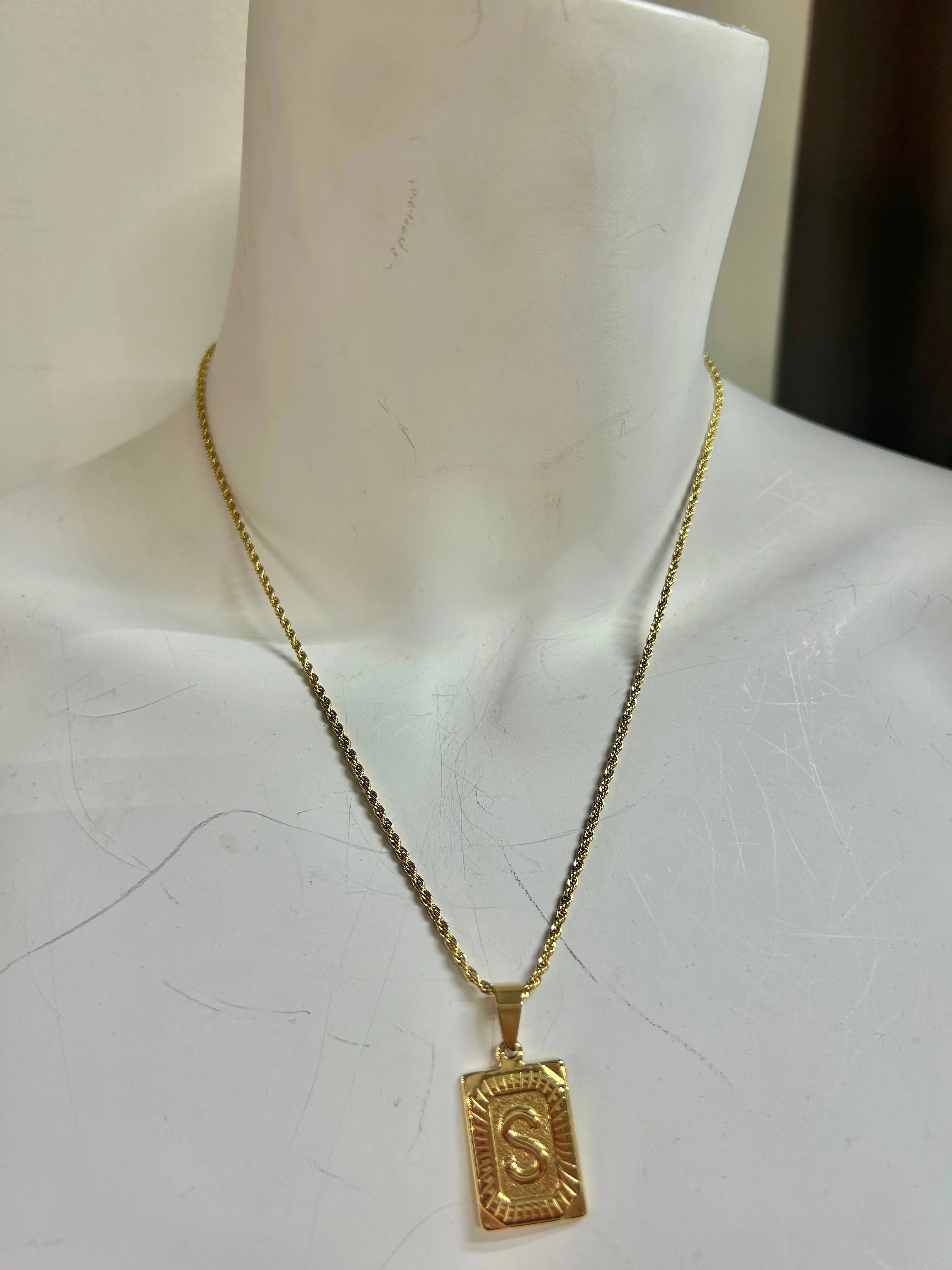 Bella Initial Tag Necklace | Twist Chain