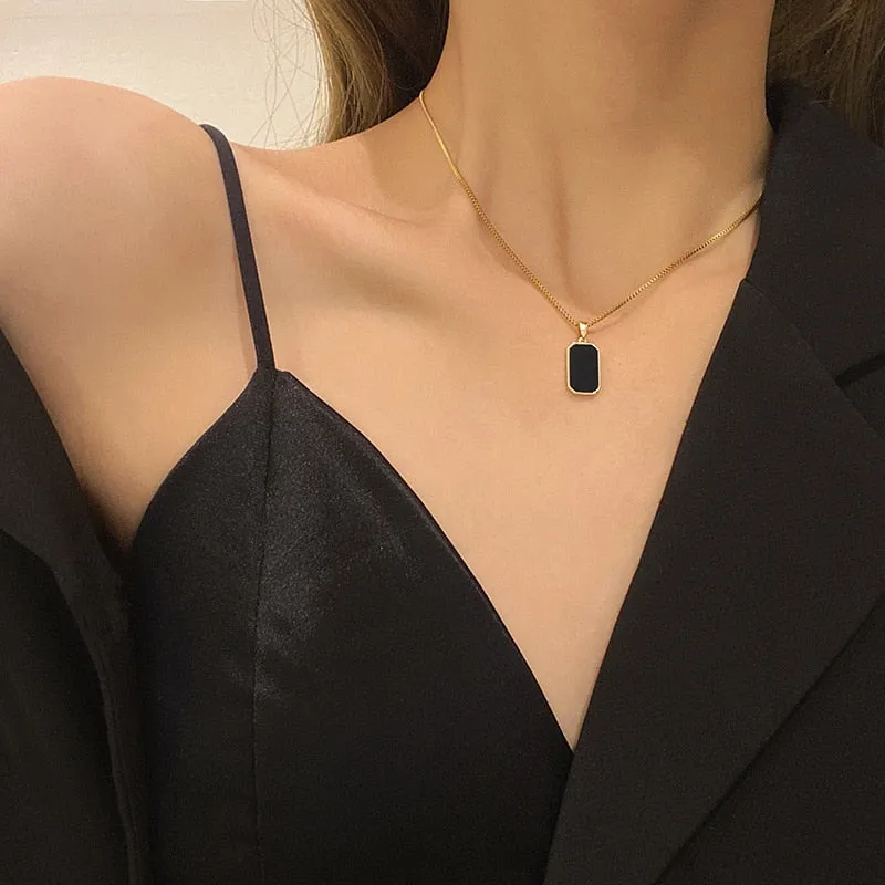 Black square Natural Shell Pendant Necklace for Women