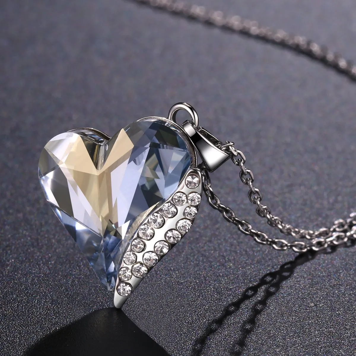 Blue Heart Dangle Pendant KPN0243