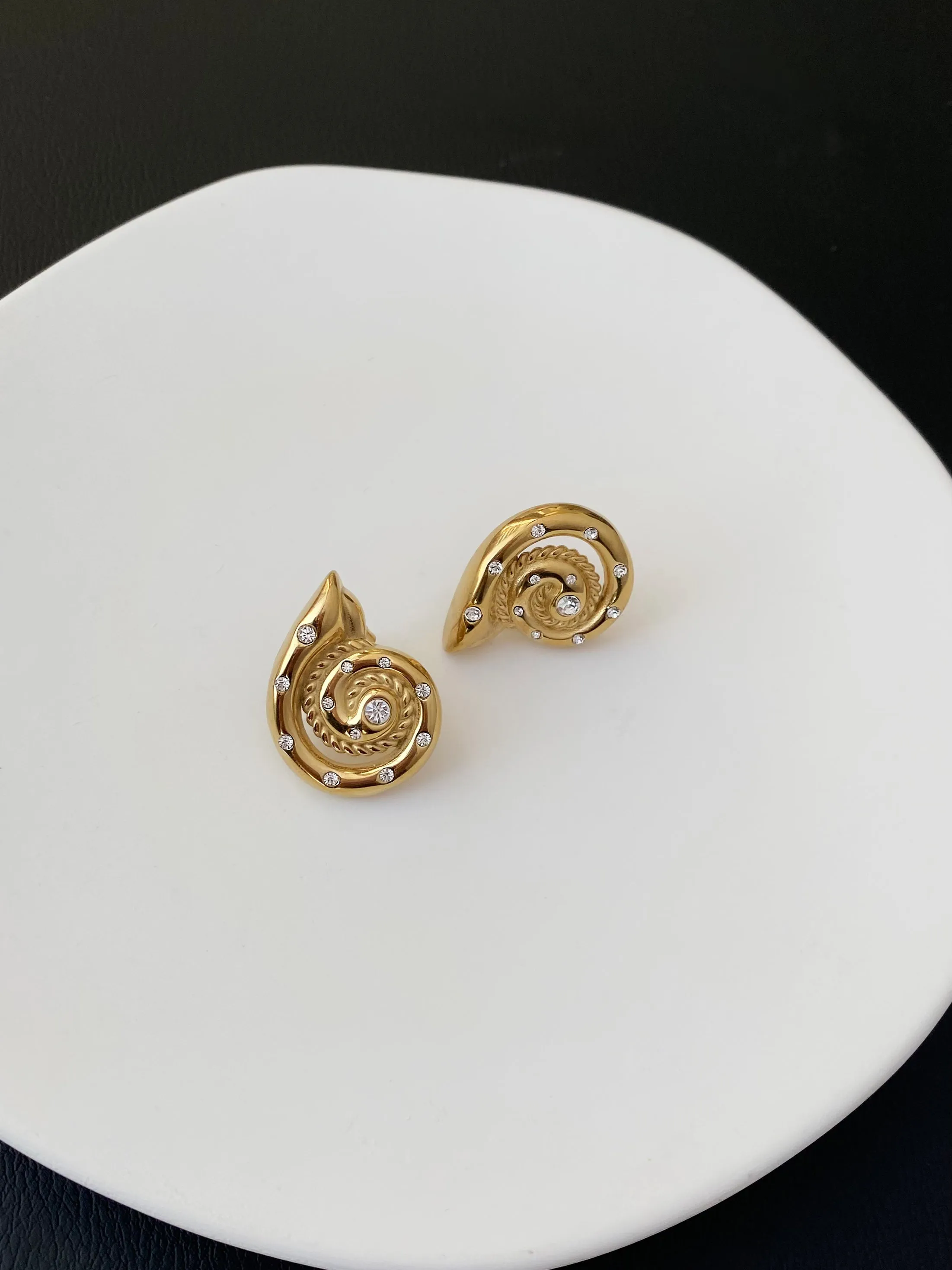 Bold Seashell Stud Earrings