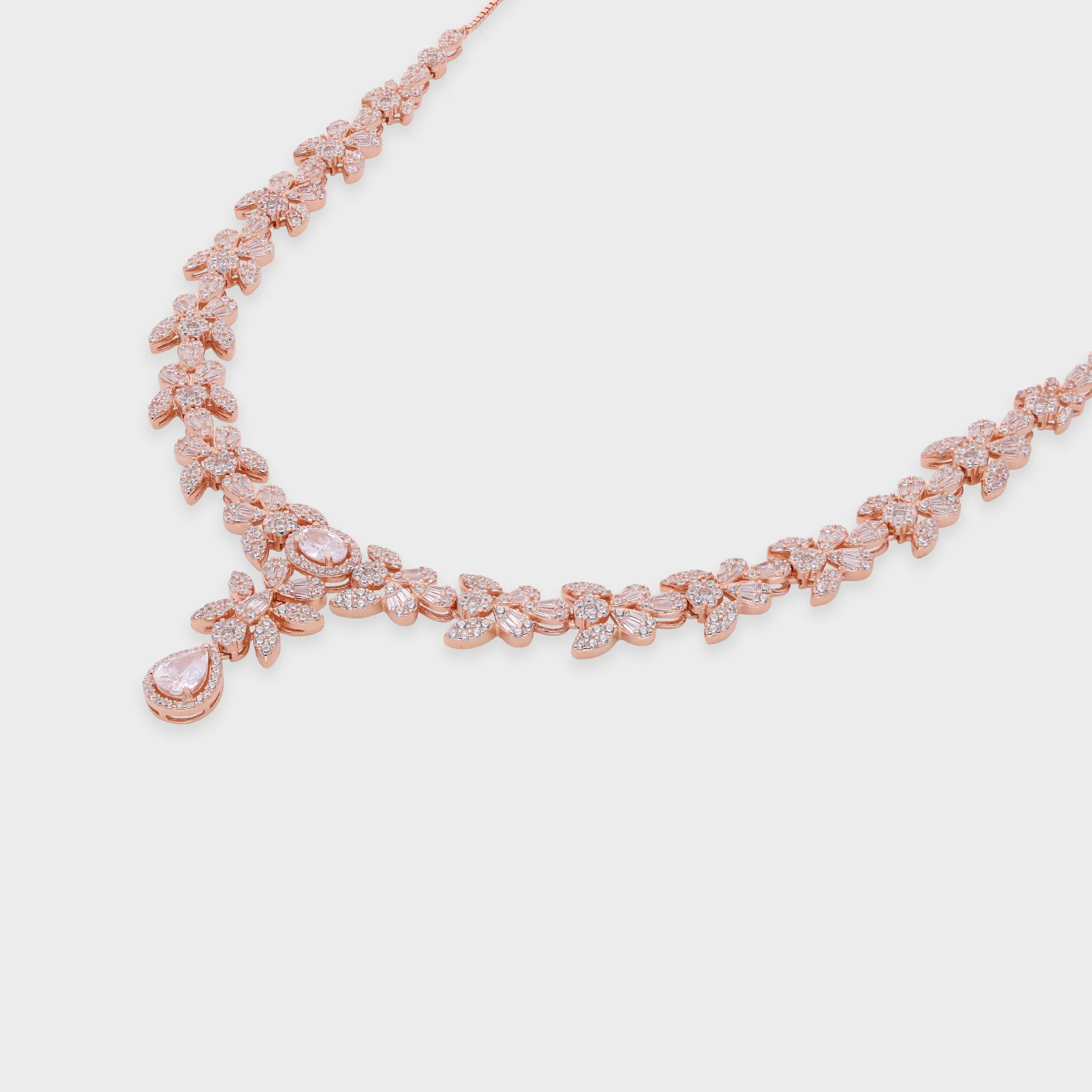 Botanical Cluster Necklace with Pear Drop – Silver & Rose-Tone Variants | SKU : 0021188725, 0021188701, 0003526200, 0003525388