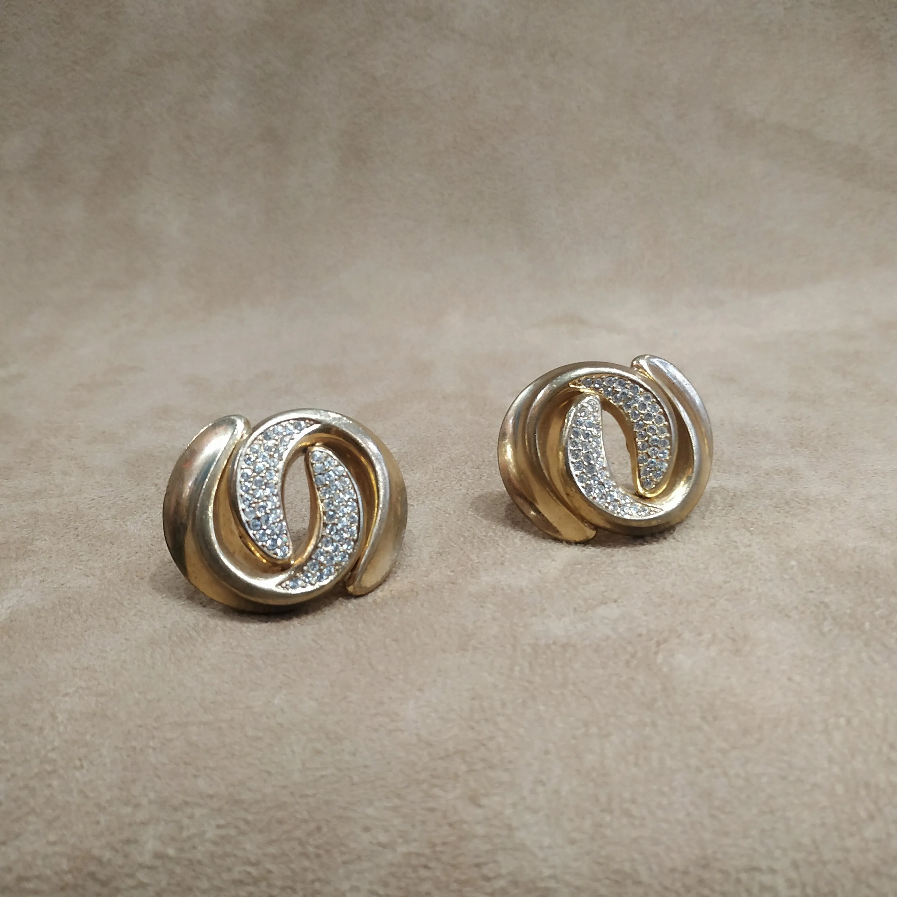 Christian Dior 70s Clip On Earrings