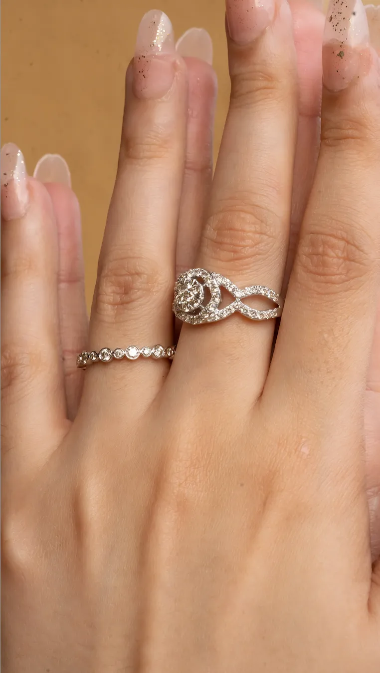 Circular Unity Diamond Ring