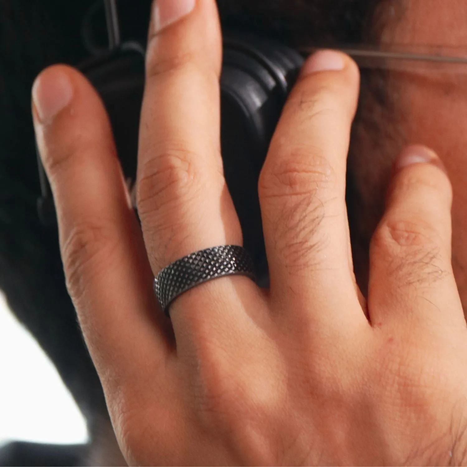 Classic Diamond textured Ring in  Gunmetal finish