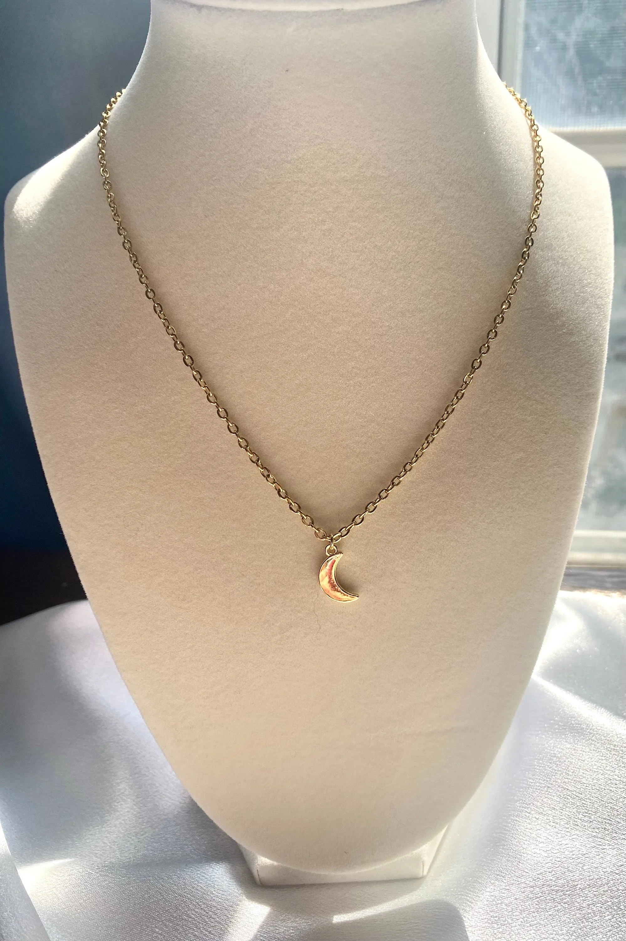 Crescent Moon Pendant 18k Gold Plated Necklace