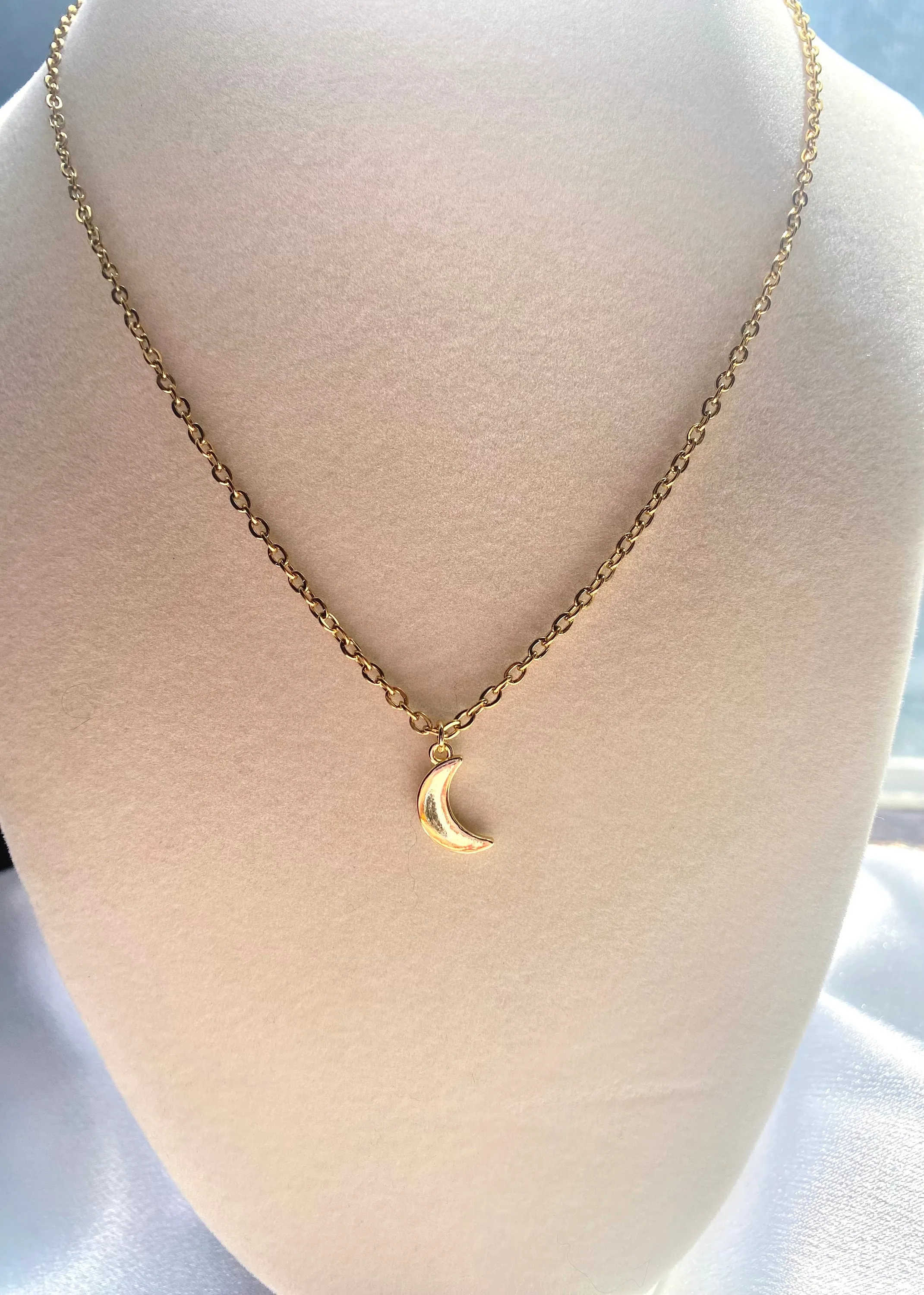 Crescent Moon Pendant 18k Gold Plated Necklace