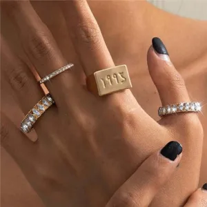 Digital Sparkle: Multiple Elements Rhinestone Rings Set
