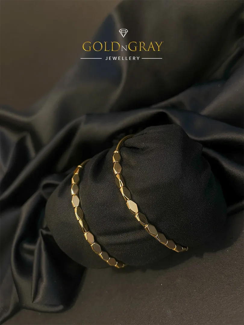 Elegant Design Golden Bangles Pair for Women