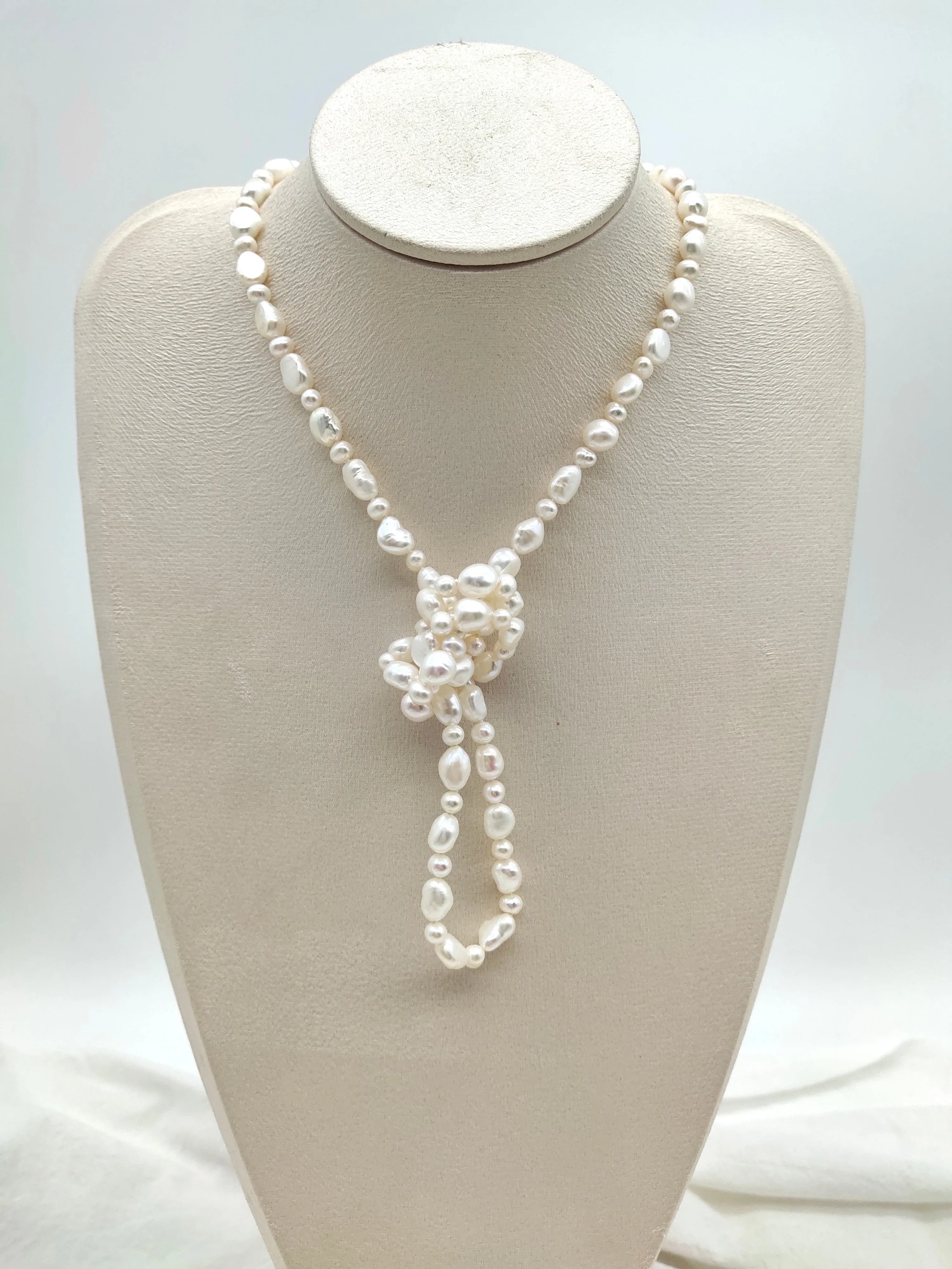 ELEGANT LONG NECKLACE - 77cm
