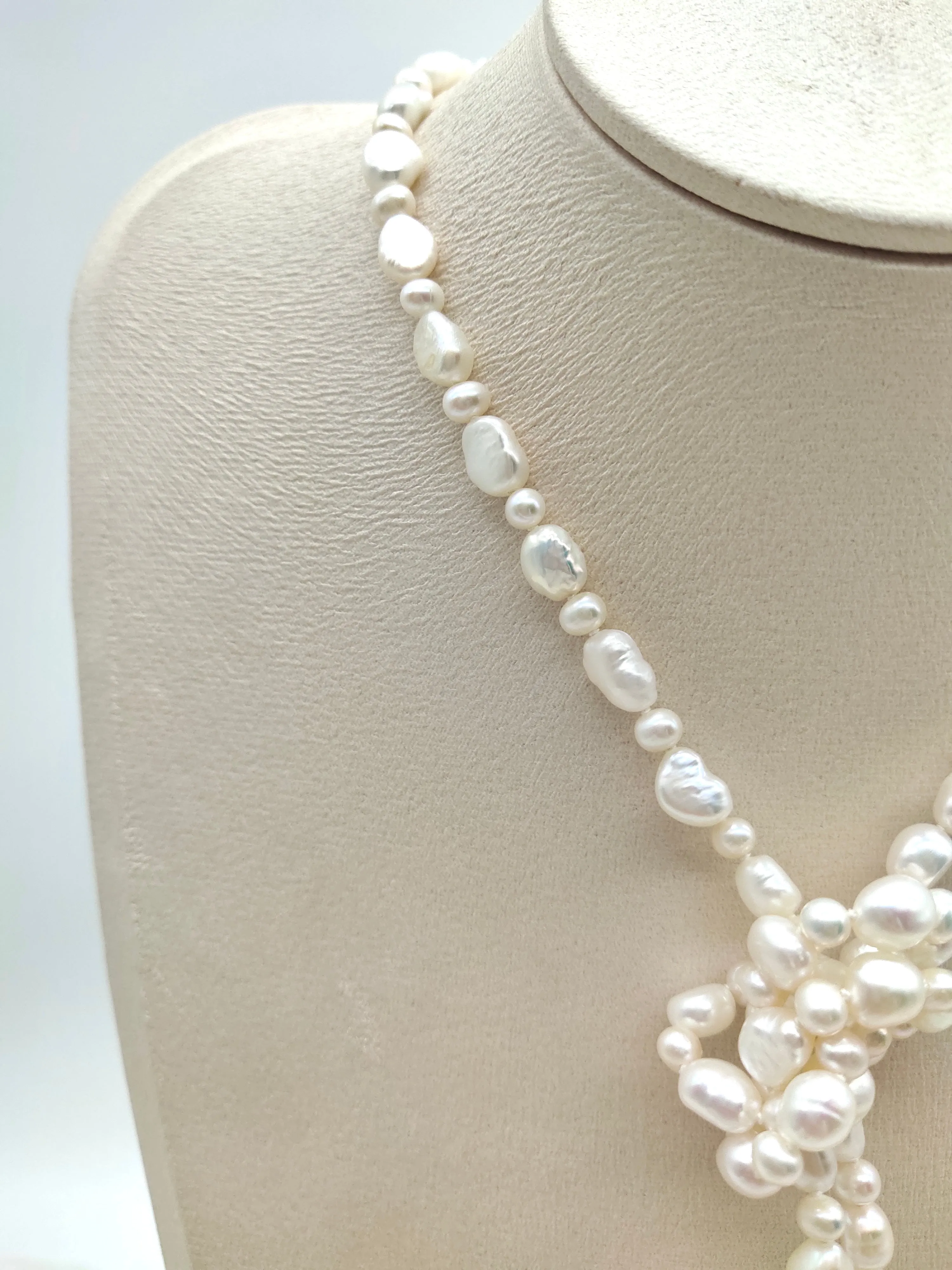 ELEGANT LONG NECKLACE - 77cm