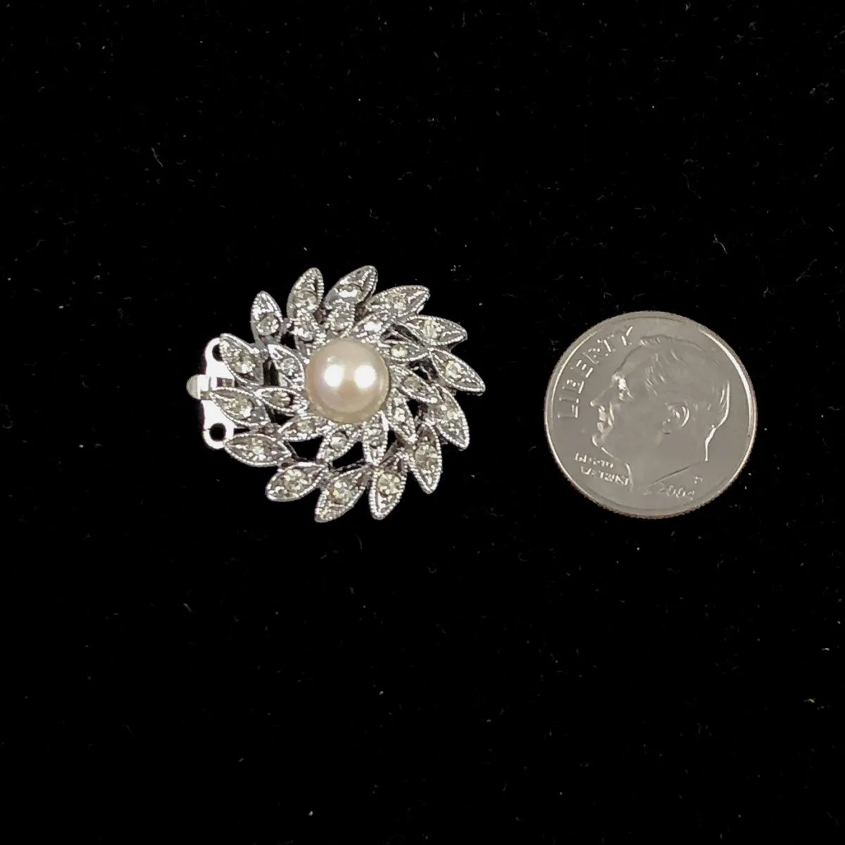 Elegant Pearl & Rhinestone Silver Clasps