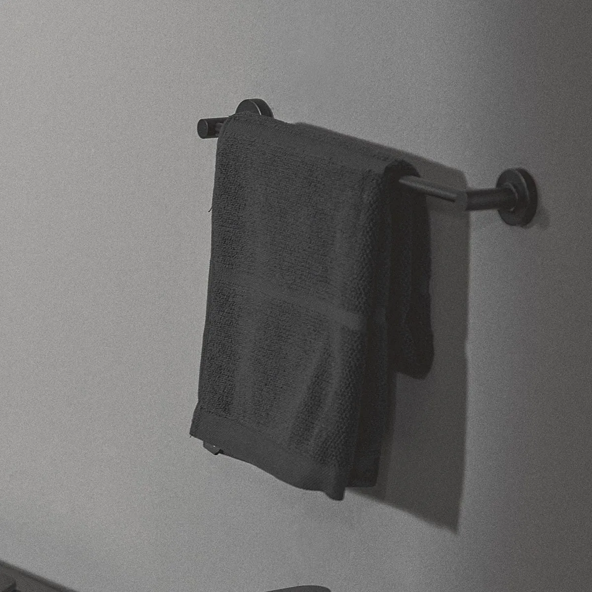 Ideal Standard IOM Towel Rail in Silk Black - A9117XG