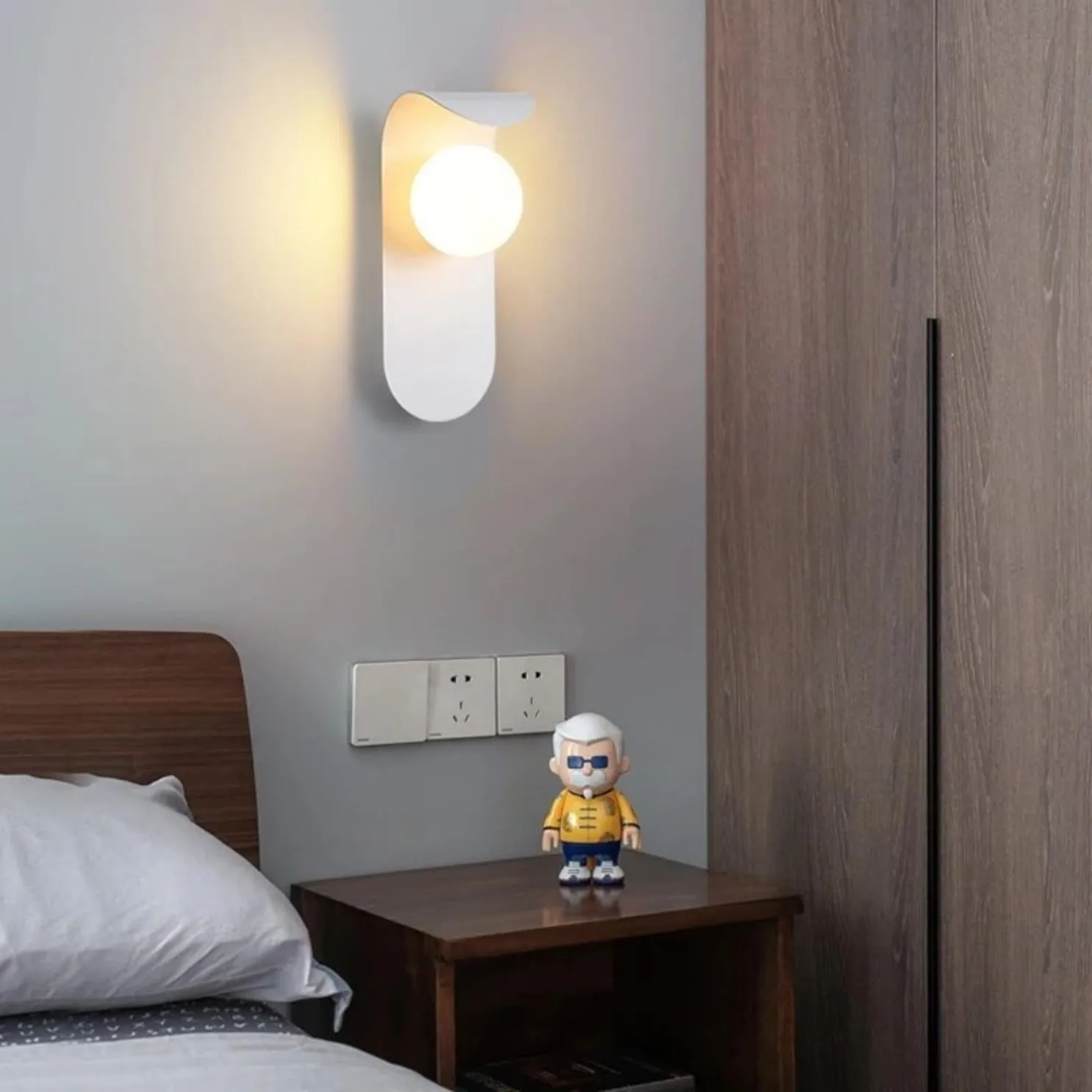 KARA Black and White Wall Light Sconce