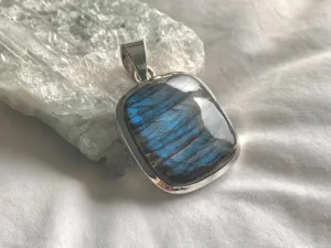Labradorite Naevia Pendant - Rounded Square