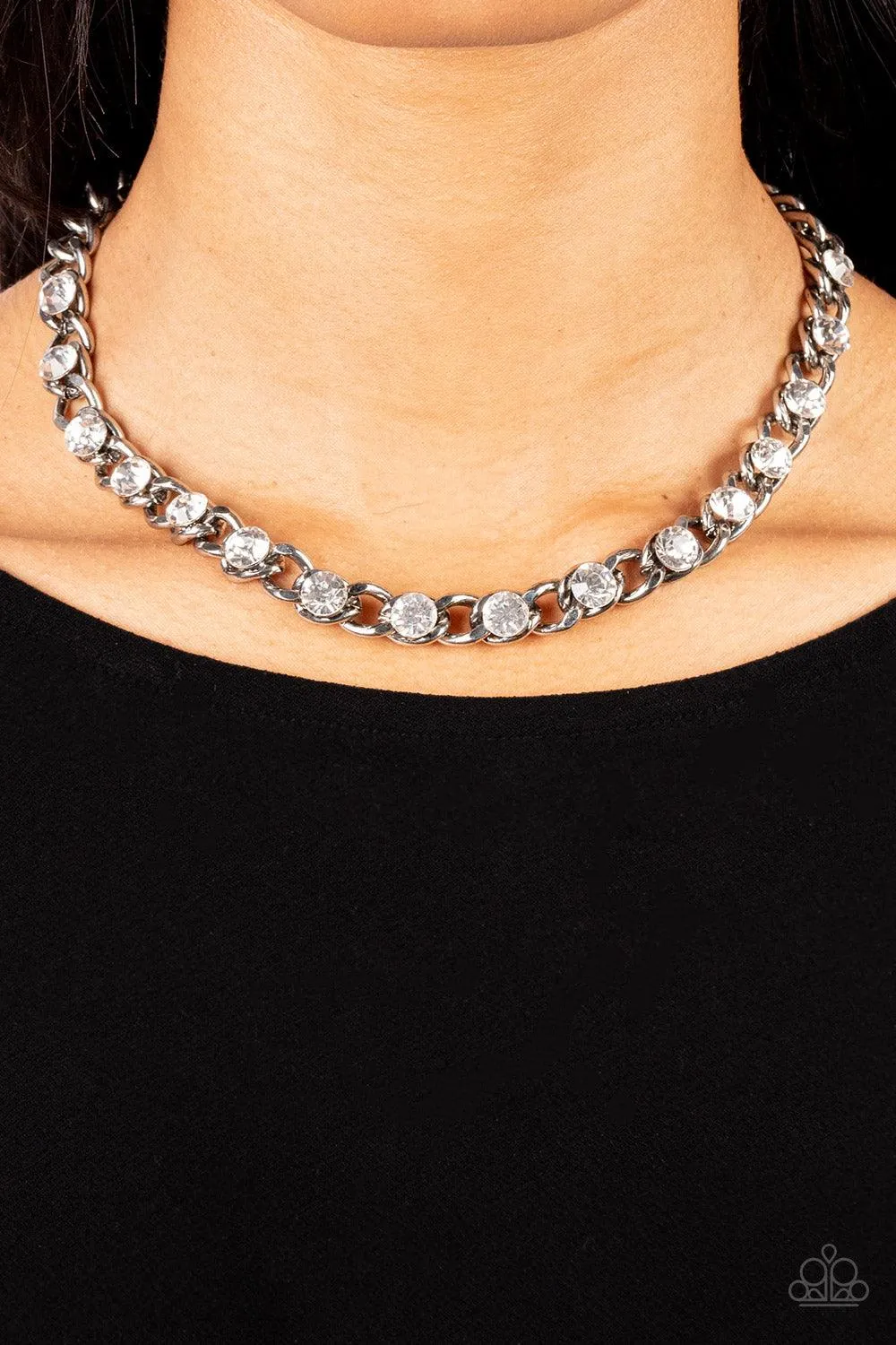 Major Moxie - White Paparazzi Necklace