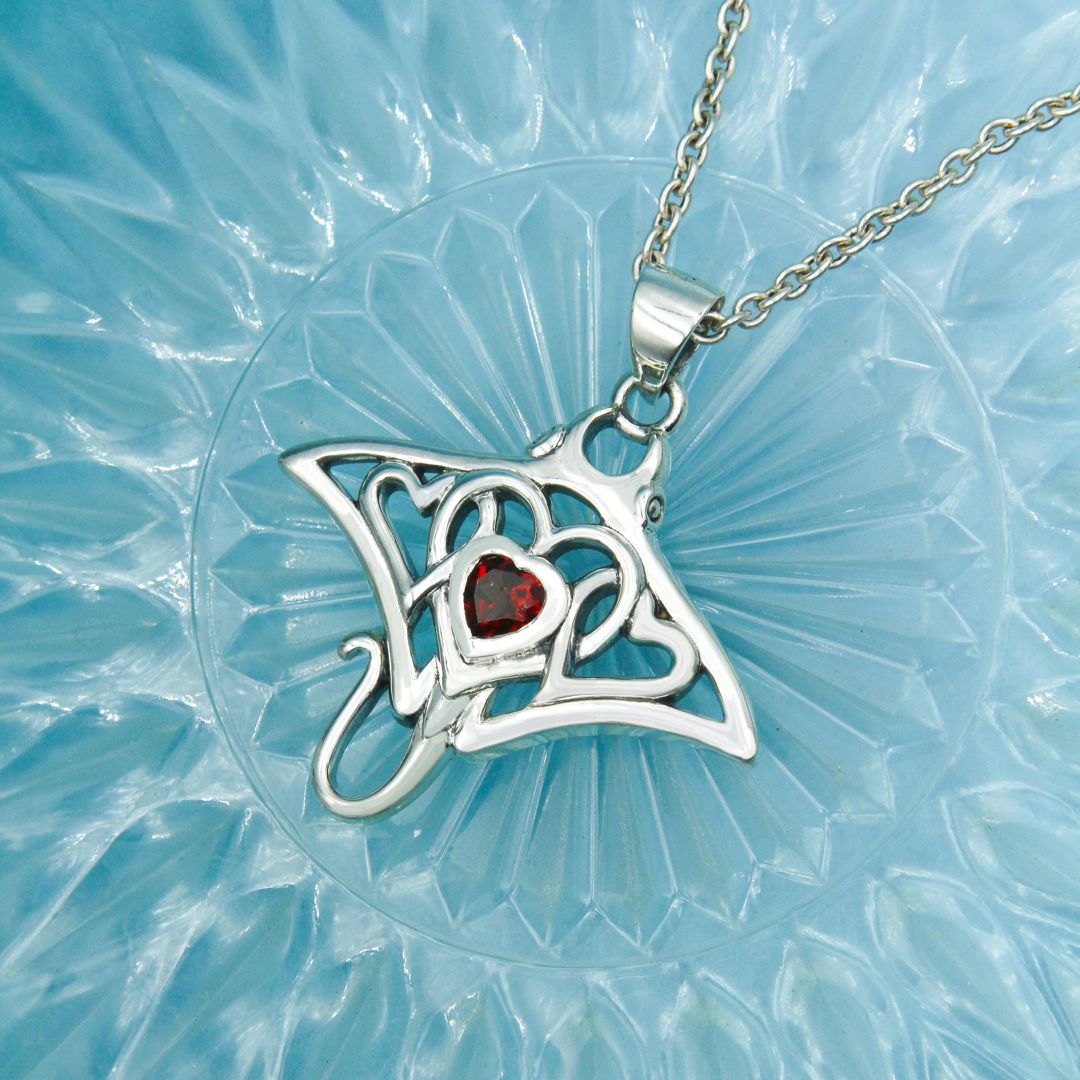 Manta ray with Triple Heart Silver Pendant With Gemstone in the Center TPD6072