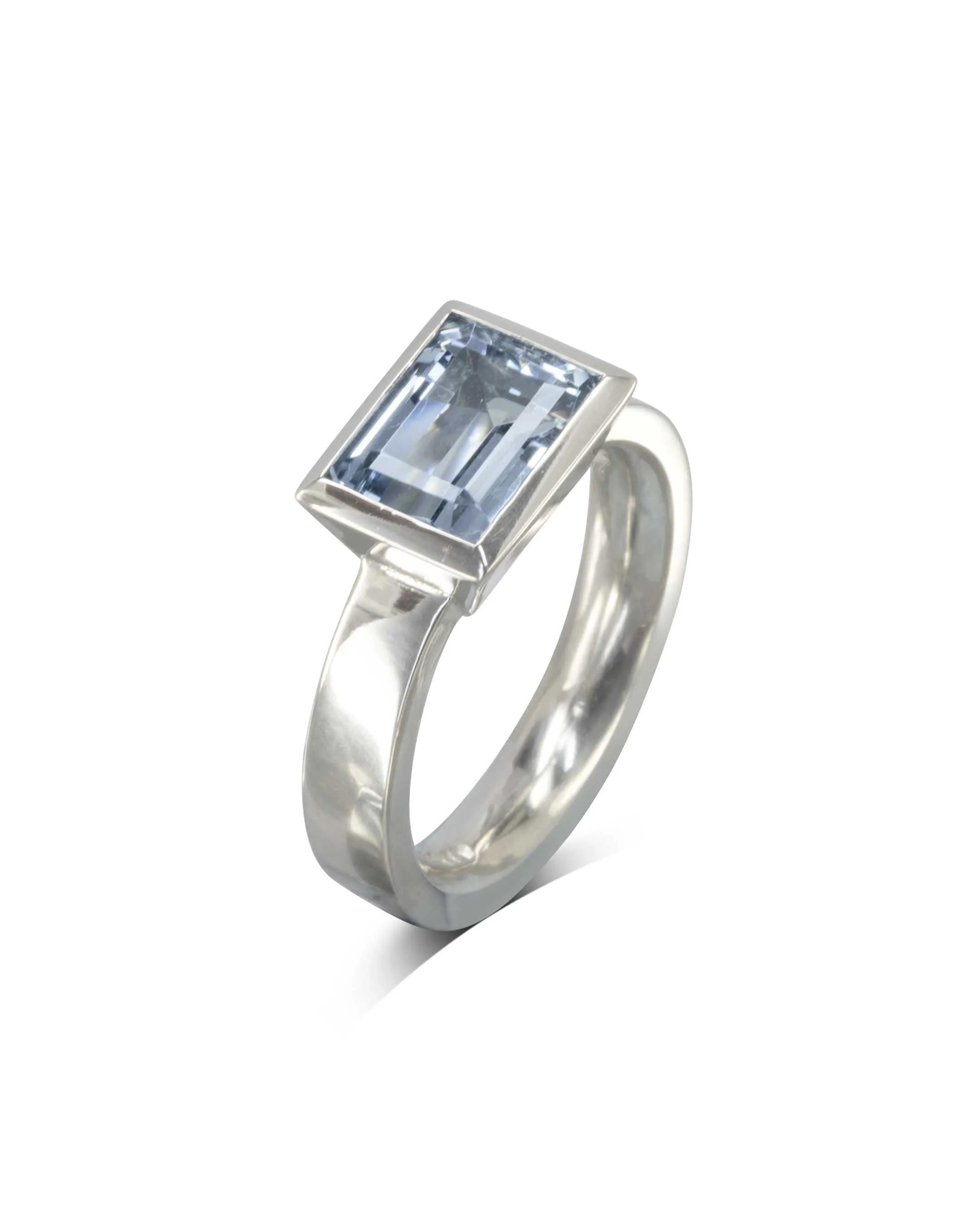 Modern Aquamarine Solitaire Ring