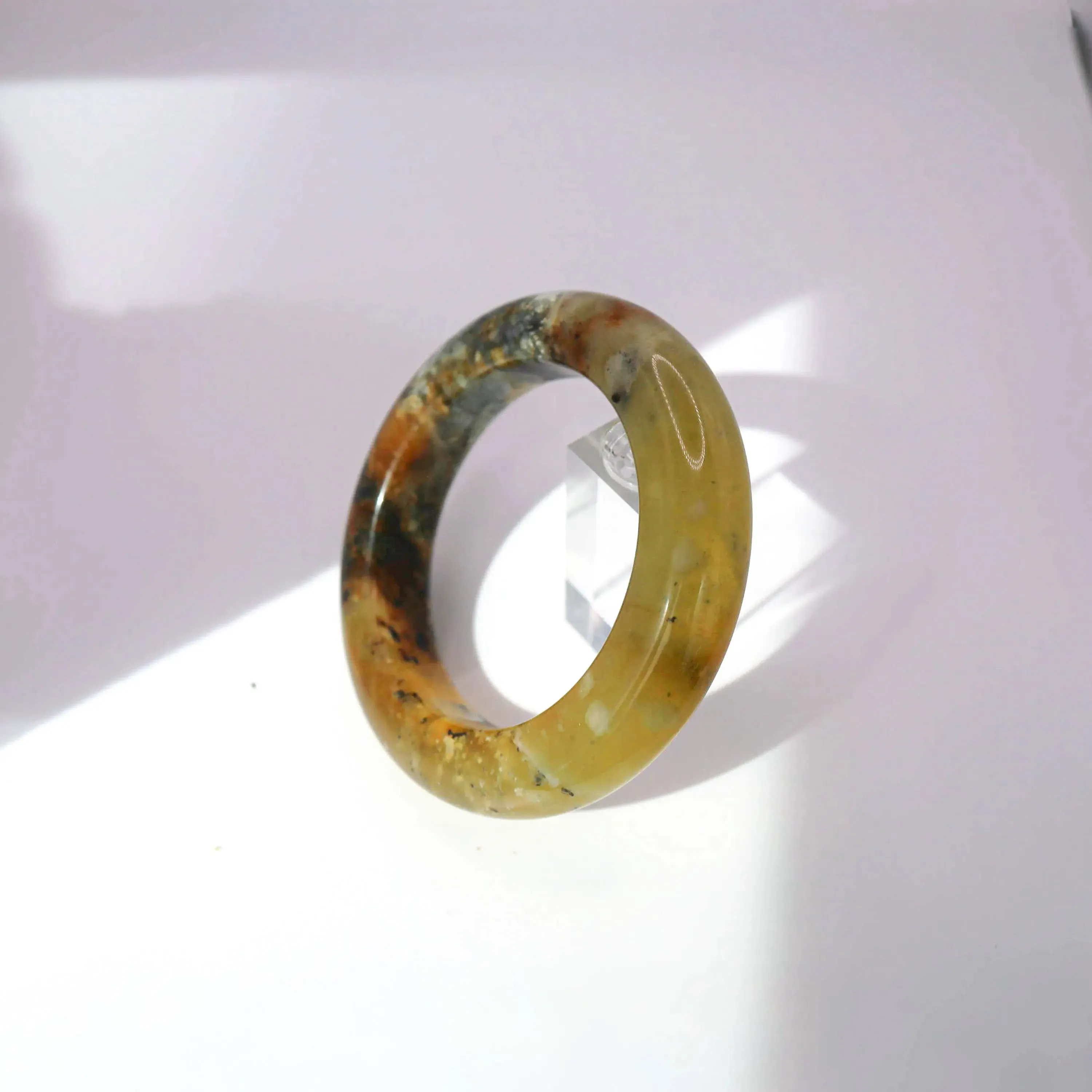 Natural Yellow Jade Bangle – Ice-Translucent Tones with Ink-Wash Texture
