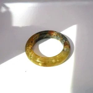 Natural Yellow Jade Bangle – Ice-Translucent Tones with Ink-Wash Texture