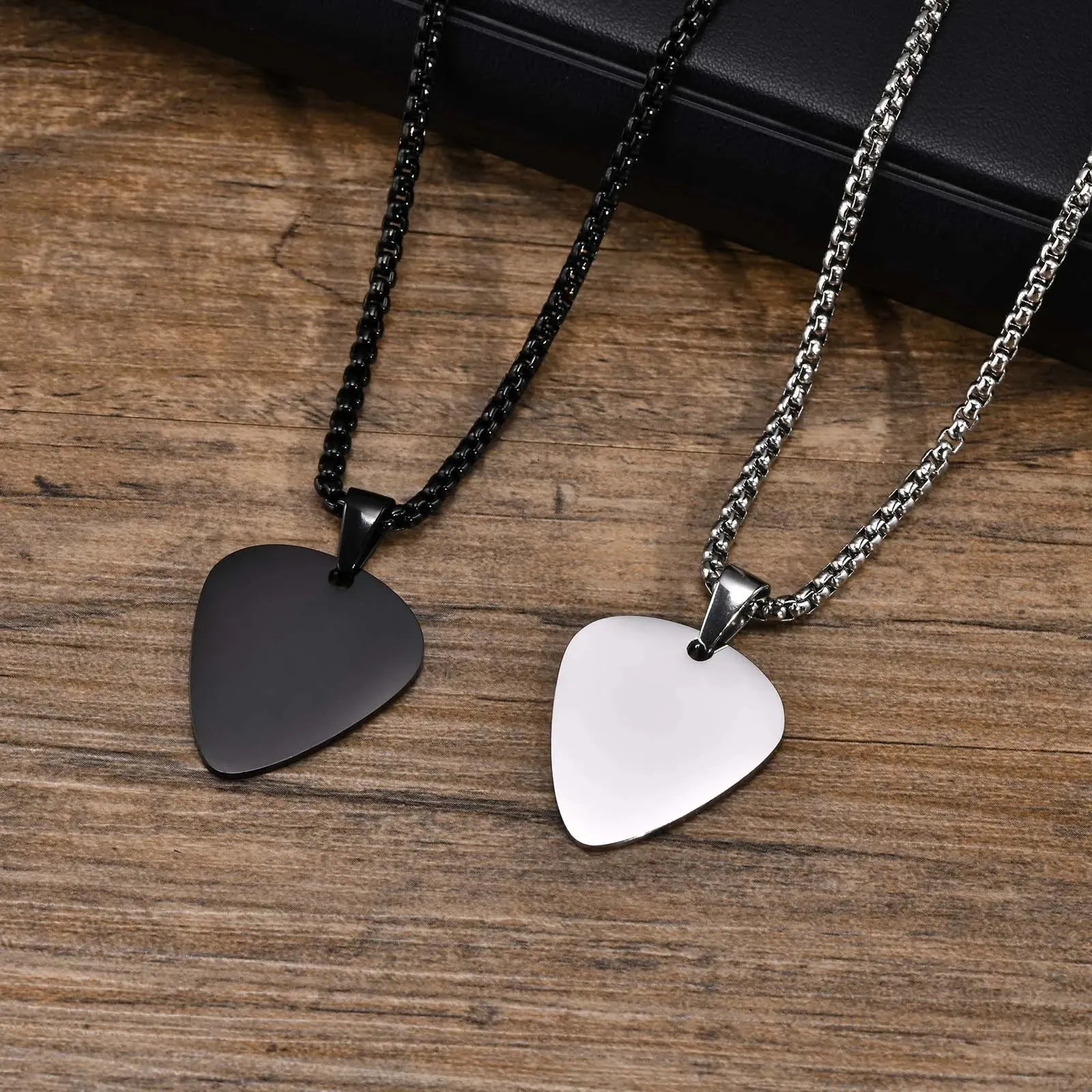 New Trendy Guitar Pick Necklace for Men Boys