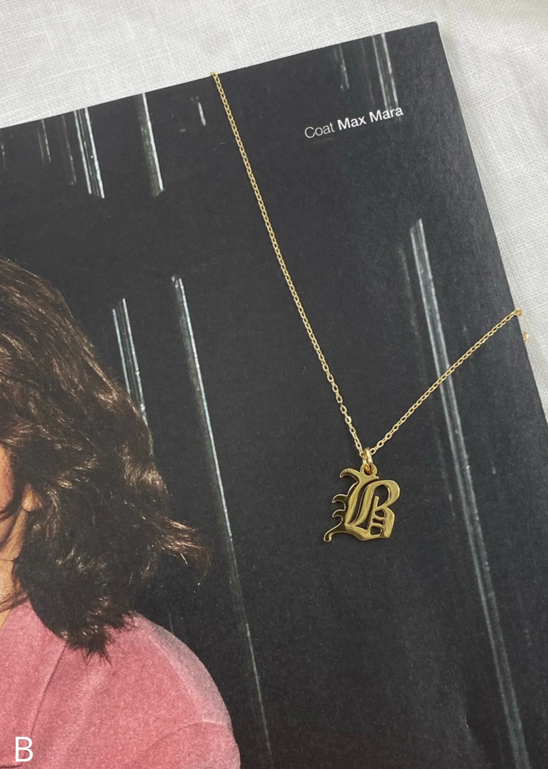 Old English Initial Necklace ★ Gold