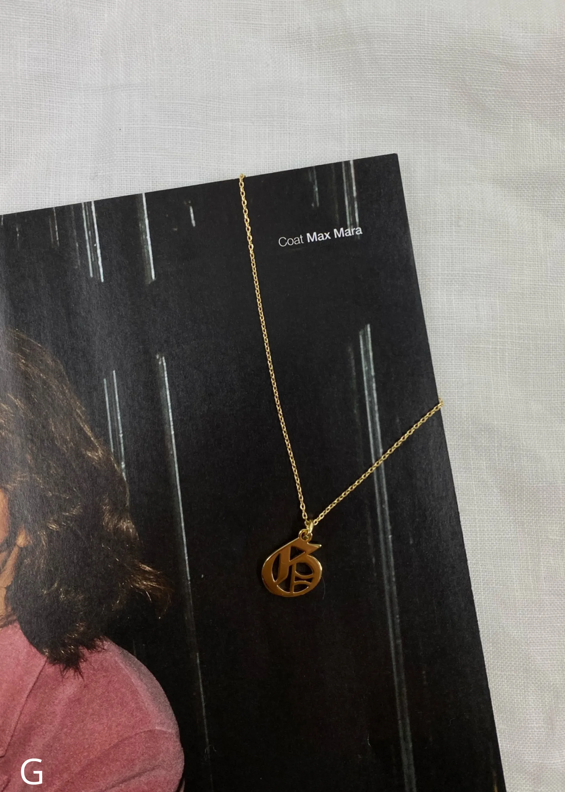 Old English Initial Necklace ★ Gold