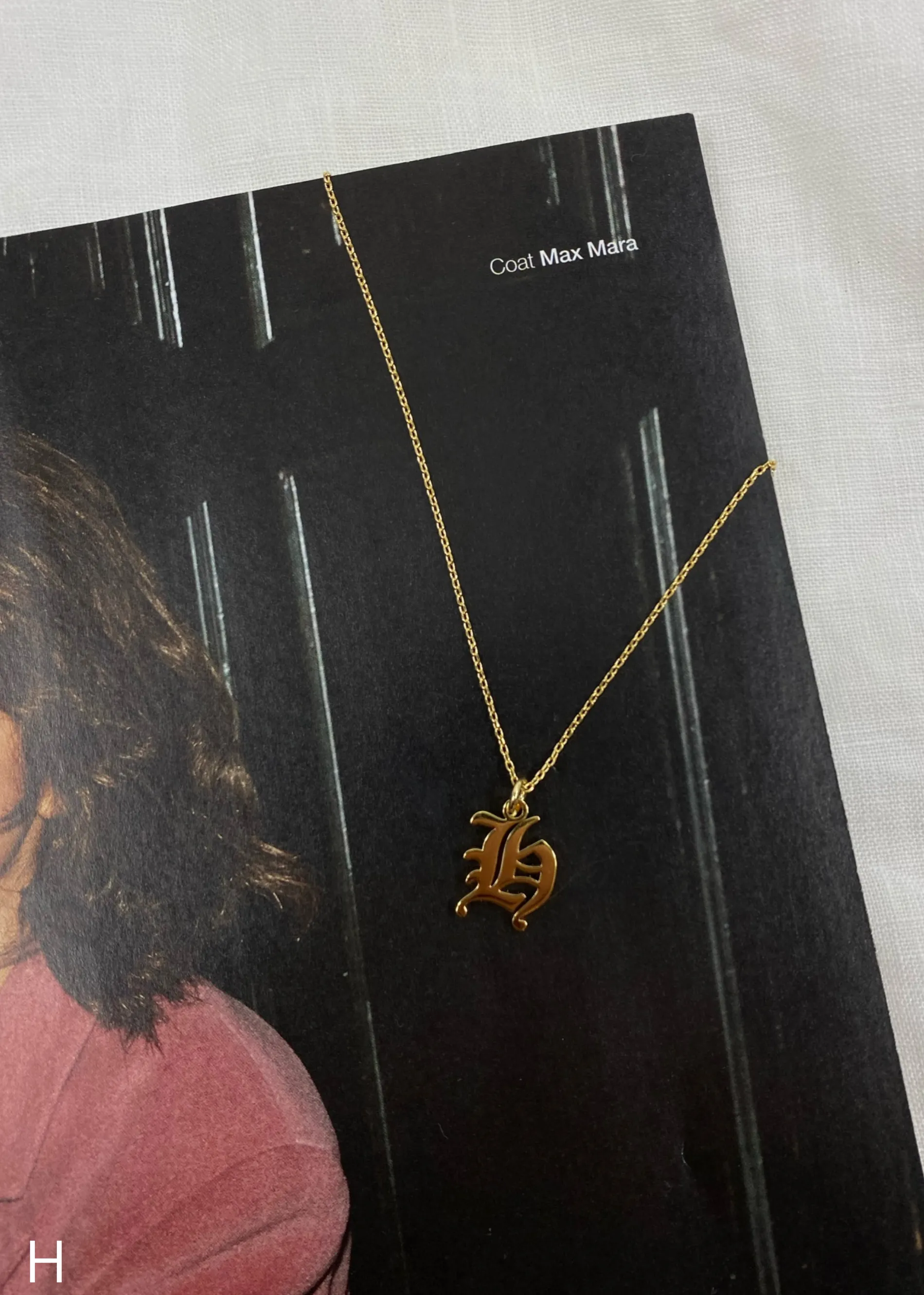 Old English Initial Necklace ★ Gold