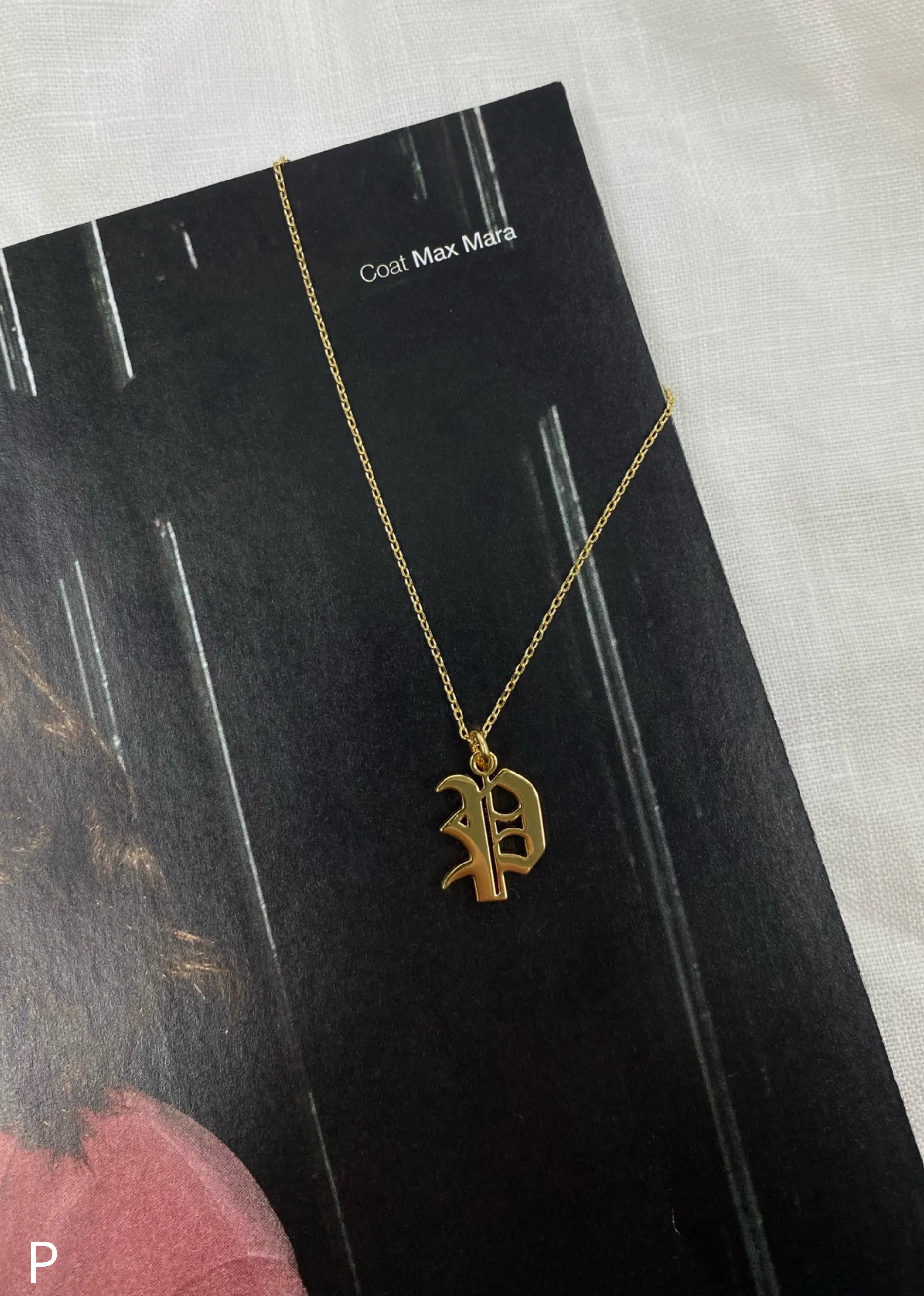 Old English Initial Necklace ★ Gold