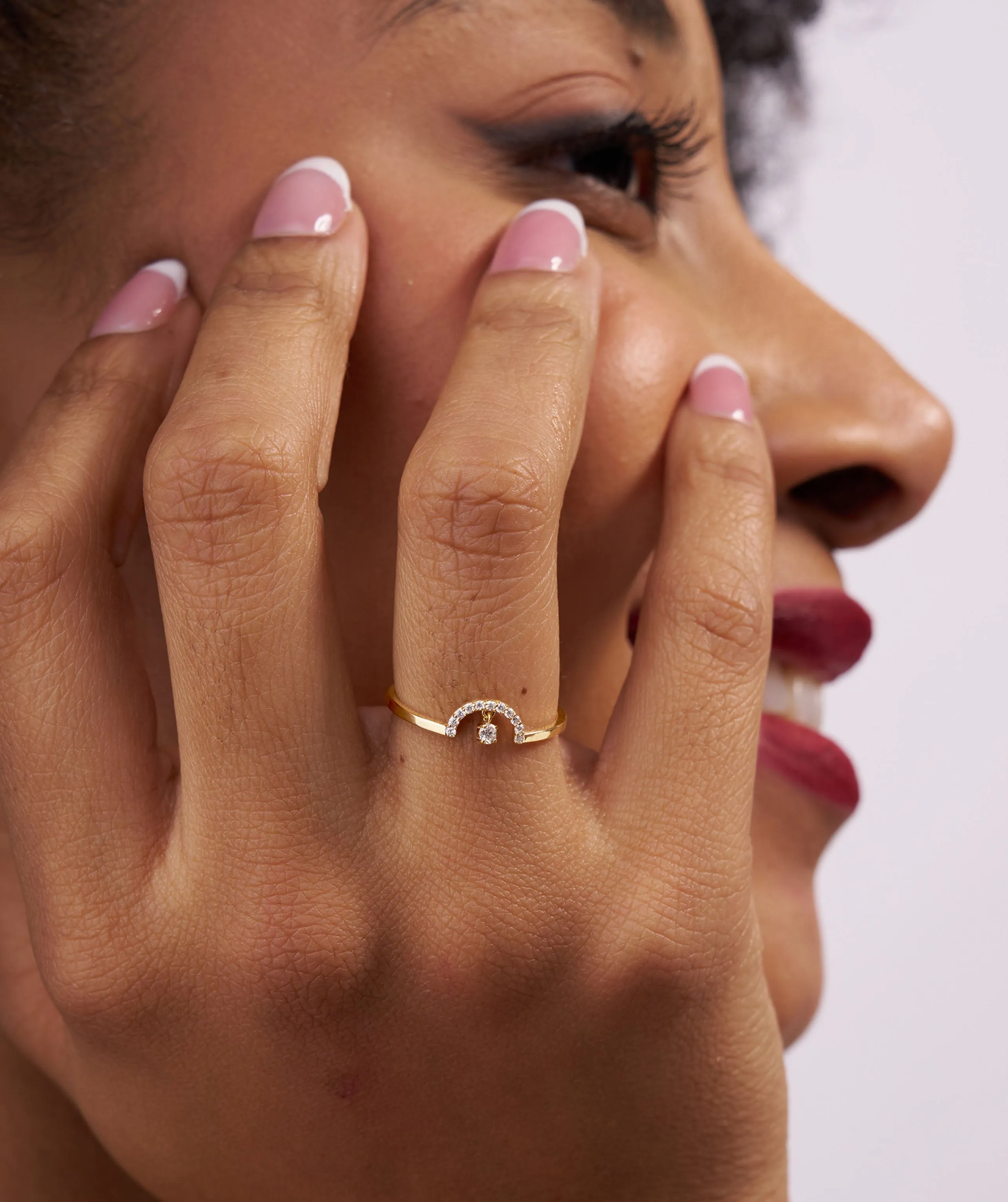 Pavé Arch Ring with Center Diamond