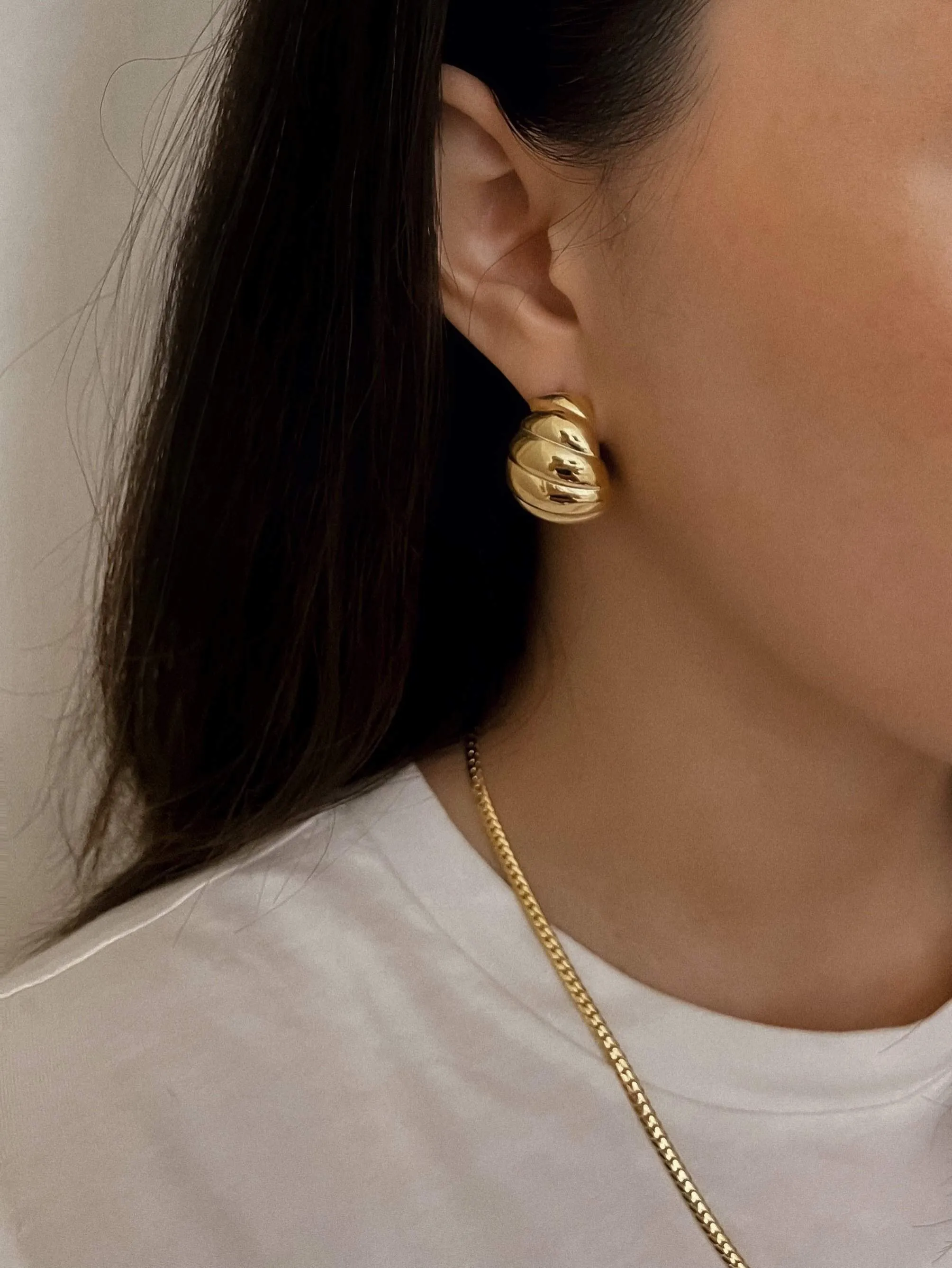 Pâtisserie Croissant Dome Stud Earrings