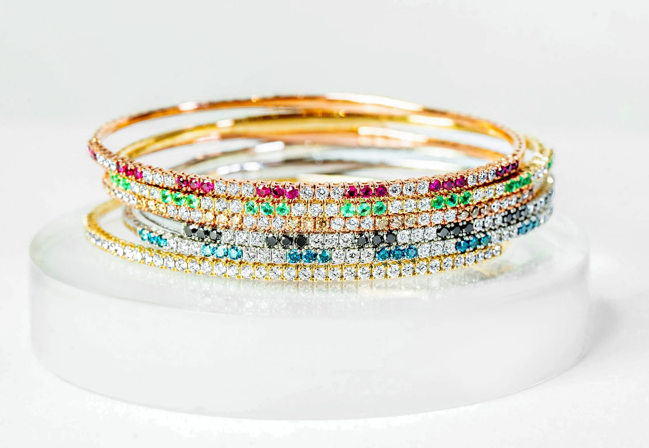"Ranya" Cognac Diamond Bangle