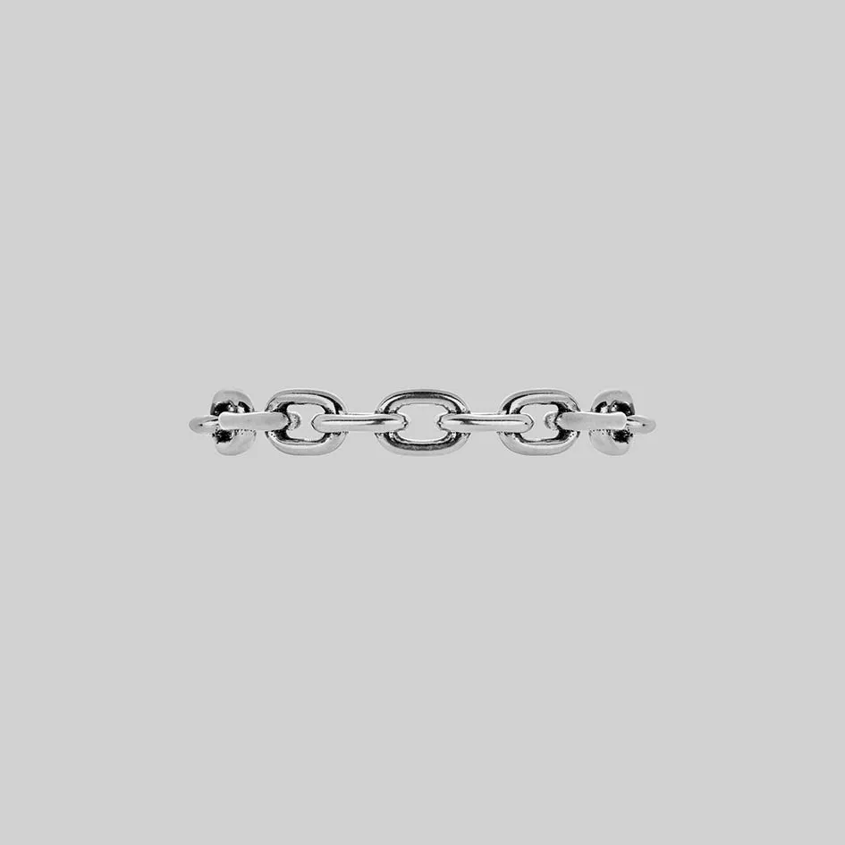 RESOLUTE. Single Chunky Chain Ring - Silver