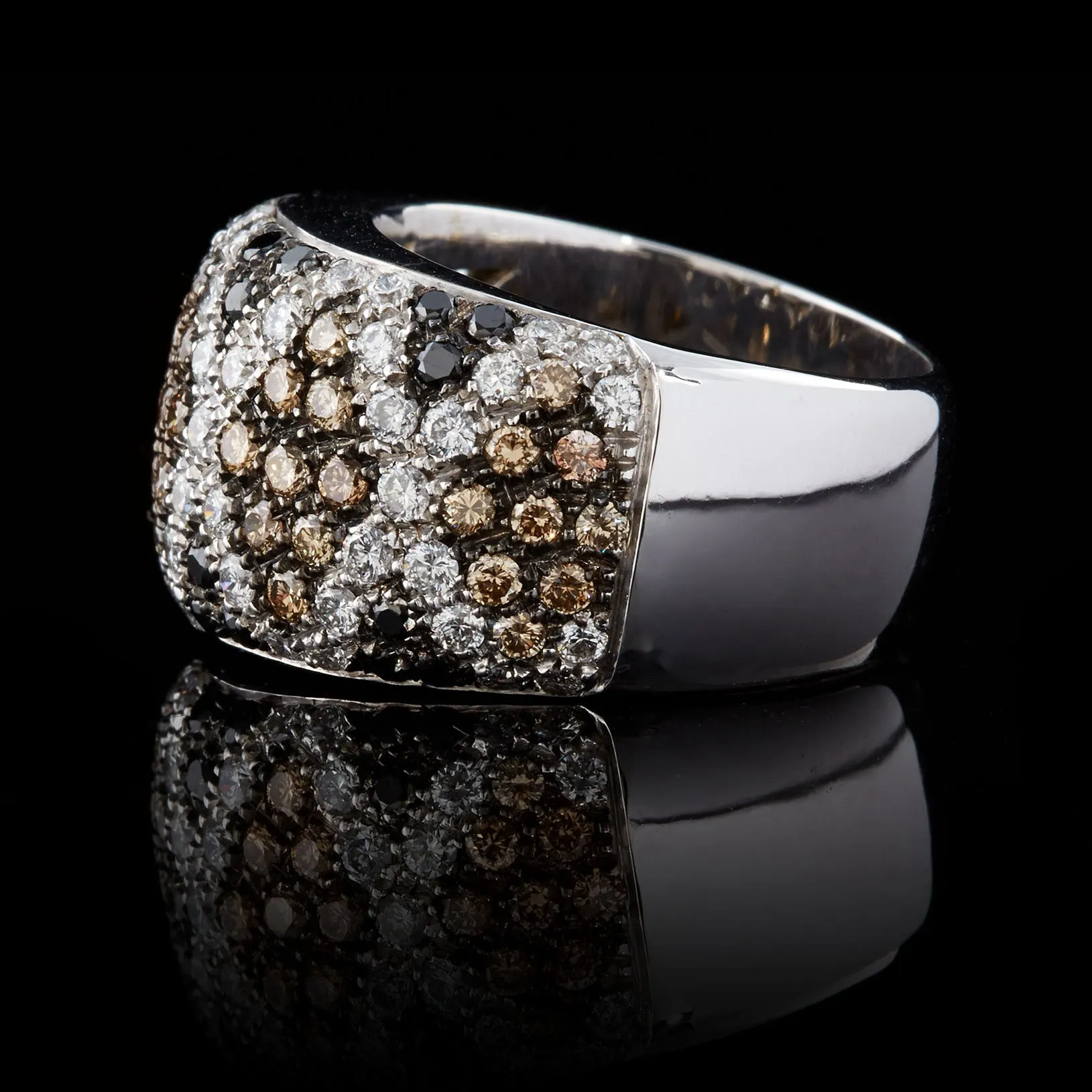 Salavetti Multi Tone Pavé Diamond Ring