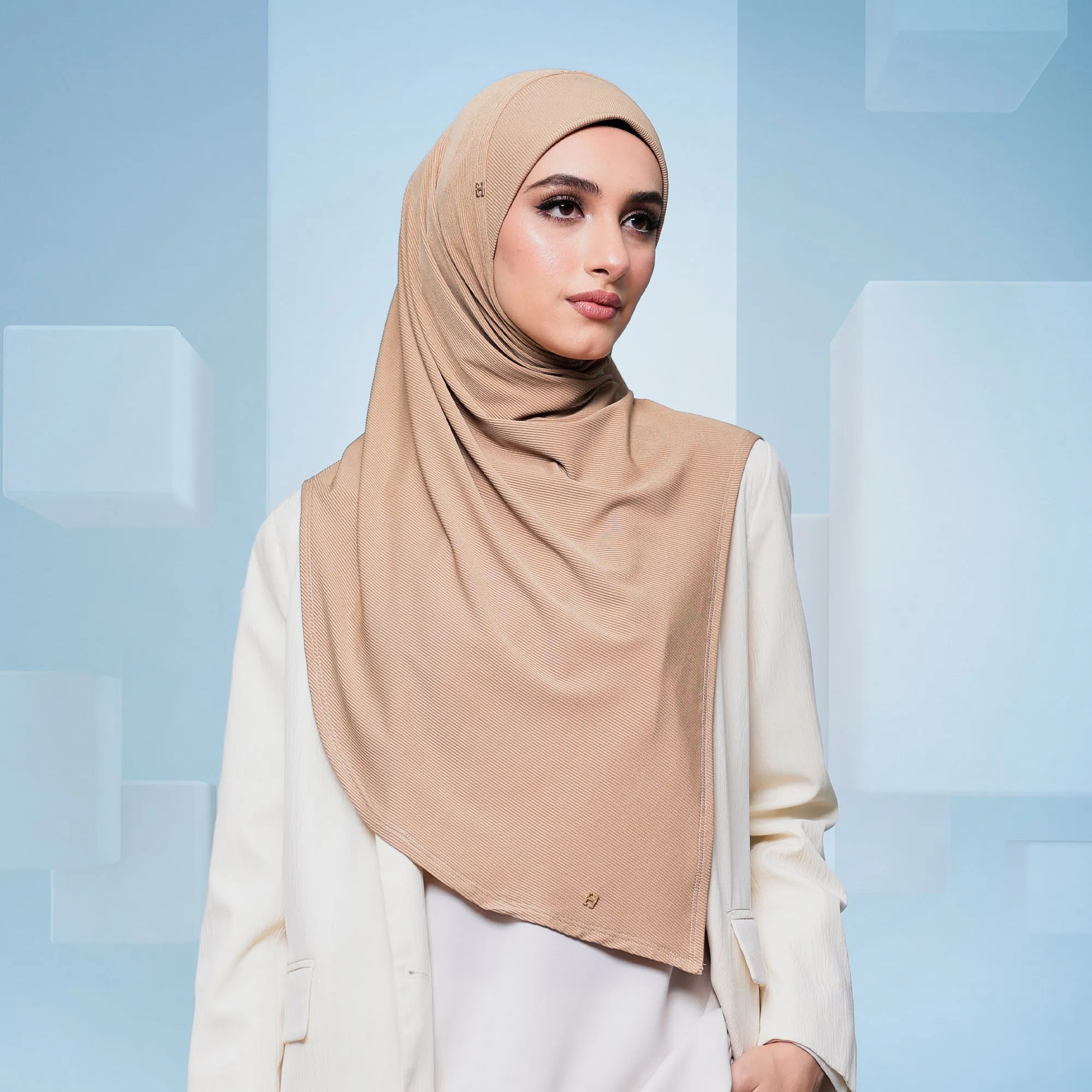 SO-SNAZZY in CASHEW