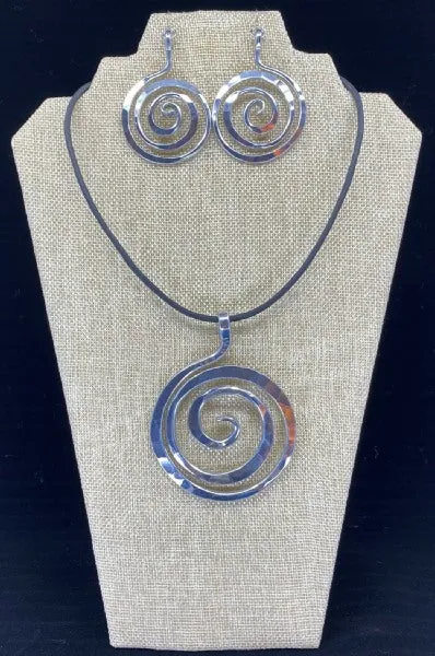 Spiral Circle Bold Earring