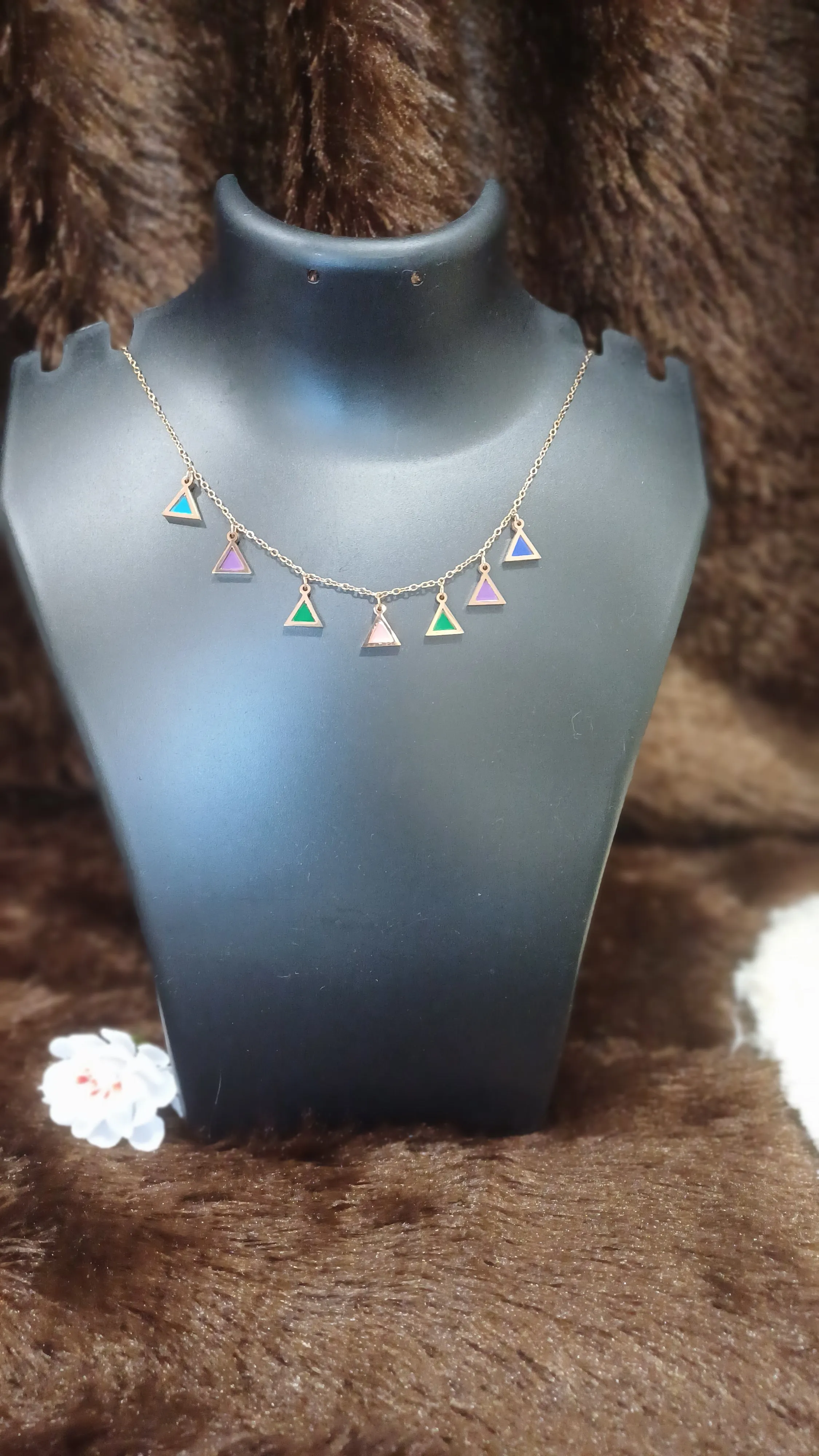 Tesselled multicolor neck chain_anti tarnish