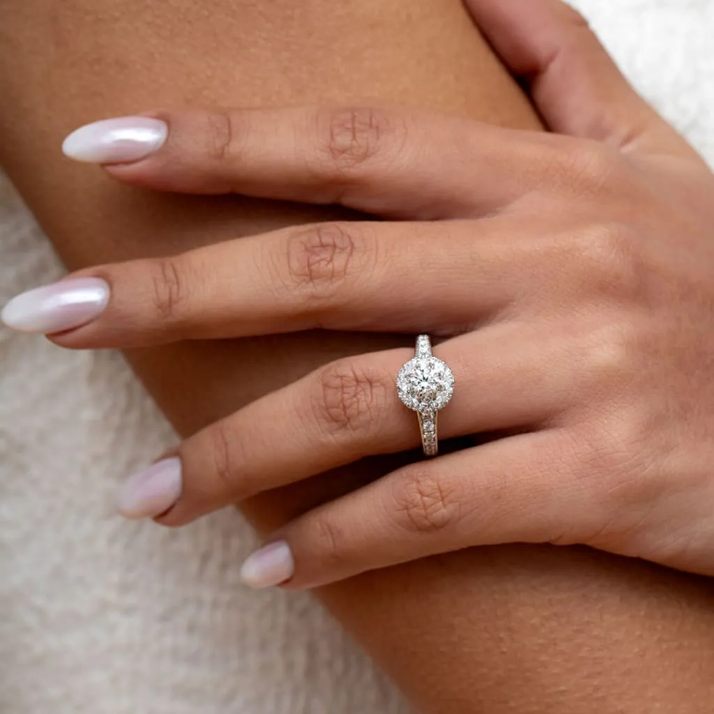 TIFA | Round Halo Diamond Set in Platinum 1.55ct