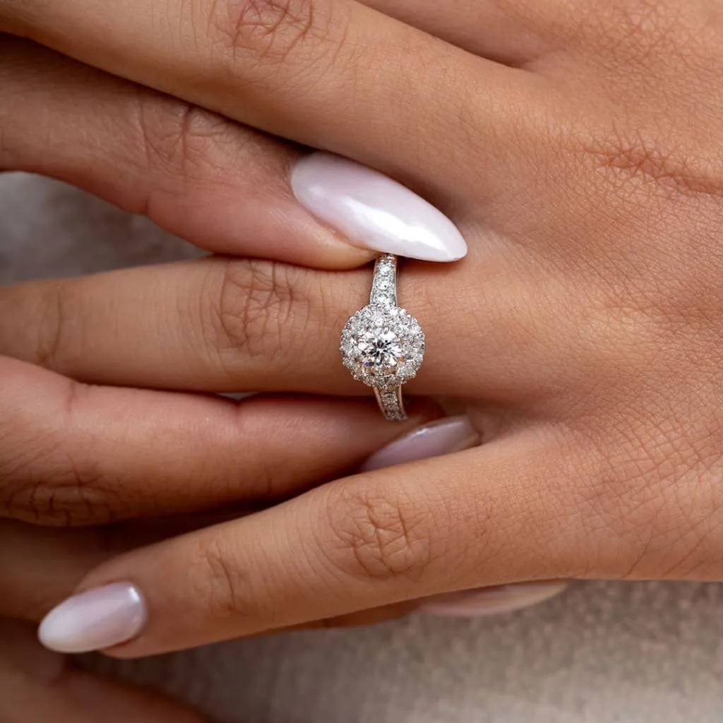 TIFA | Round Halo Diamond Set in Platinum 1.55ct