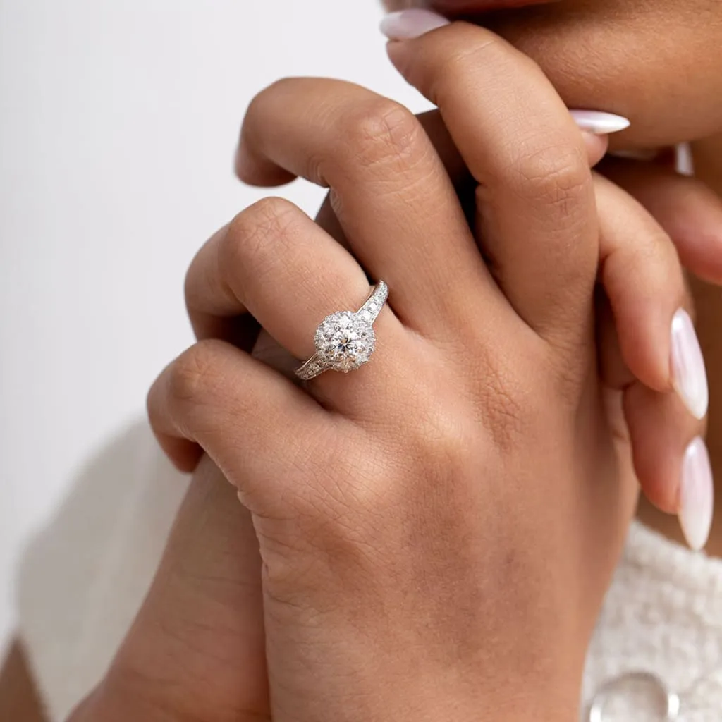 TIFA | Round Halo Diamond Set in Platinum 1.55ct