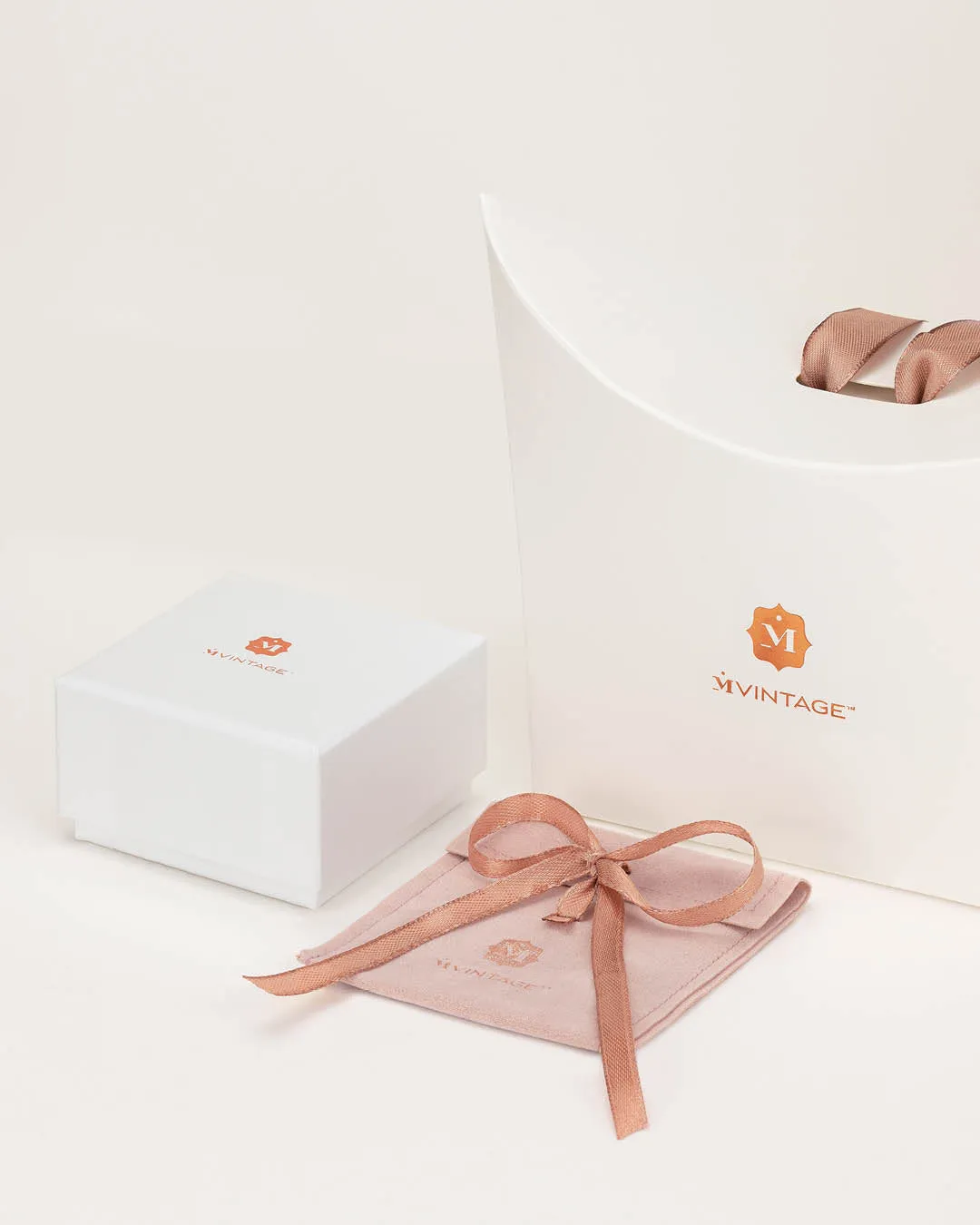 Tritoni Dainty Twist Bangle June