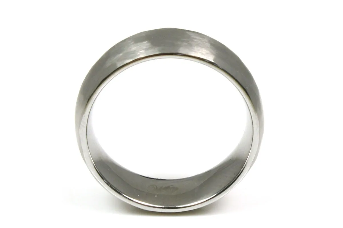 Tungsten Hammered Band