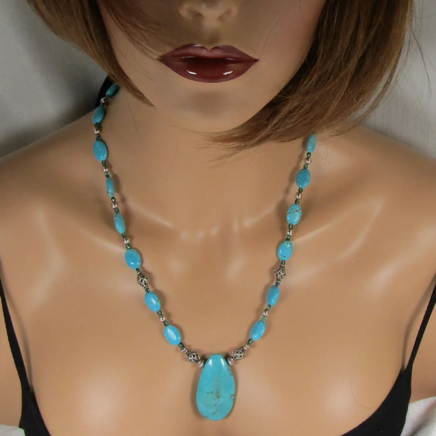 Turquoise and Crystal Beaded Necklace
