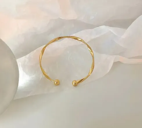 Twisted Gold Open Bangle